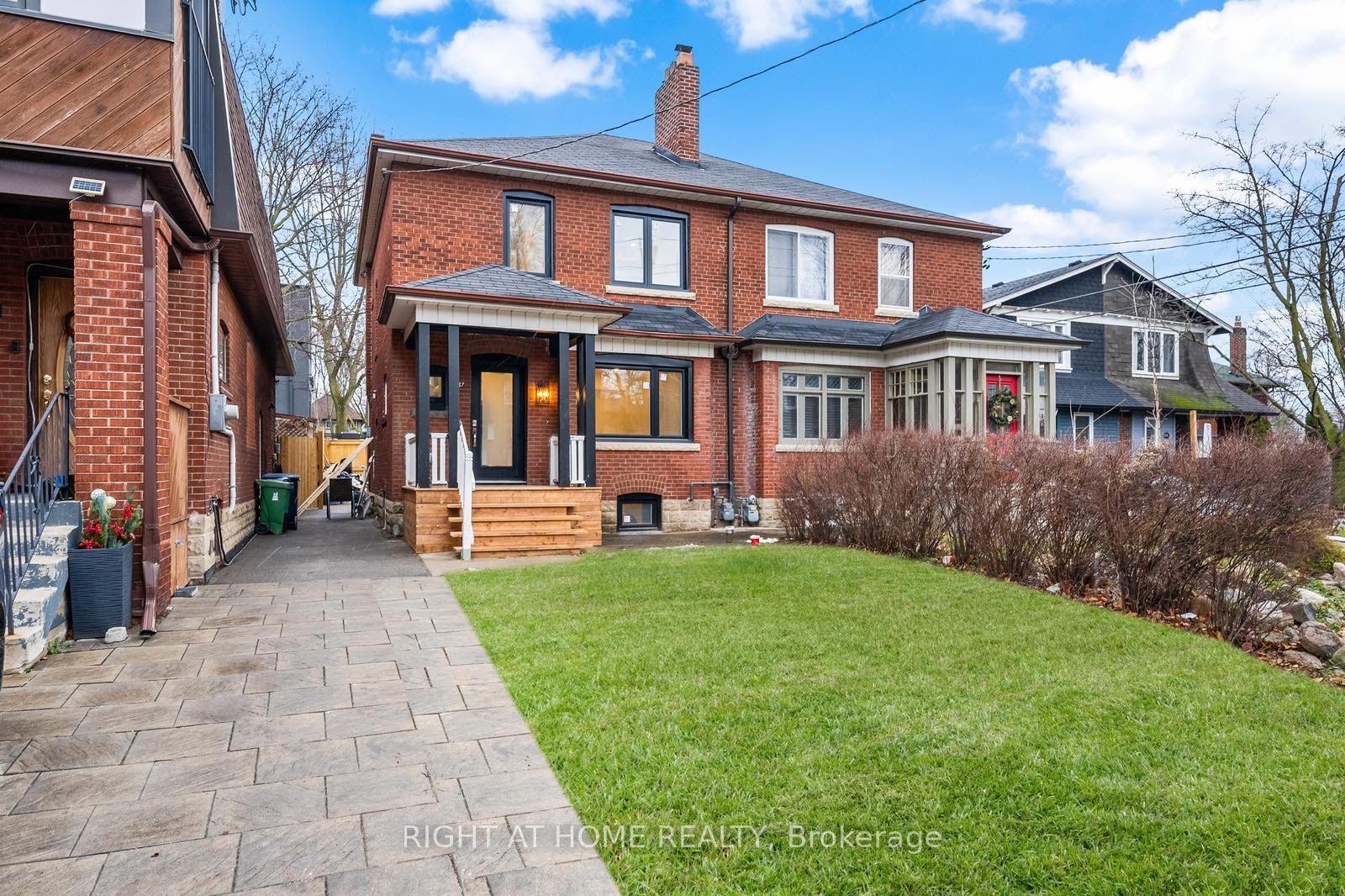 147 Forman Avenue, Toronto — Semi-Detached for sale, photo 1