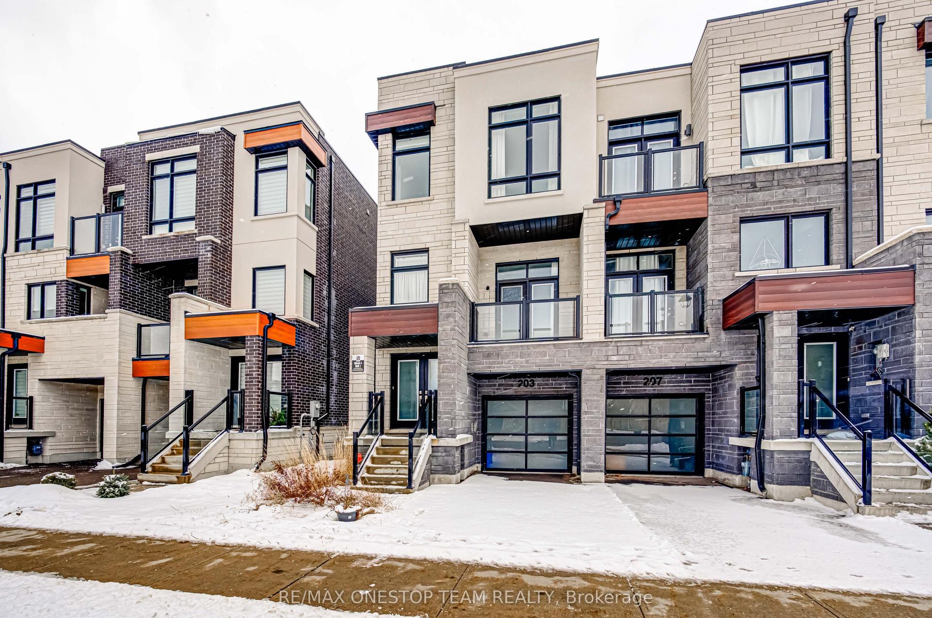 203 Lebovic Campus Drive, Vaughan — Townhouse for lease, photo 1