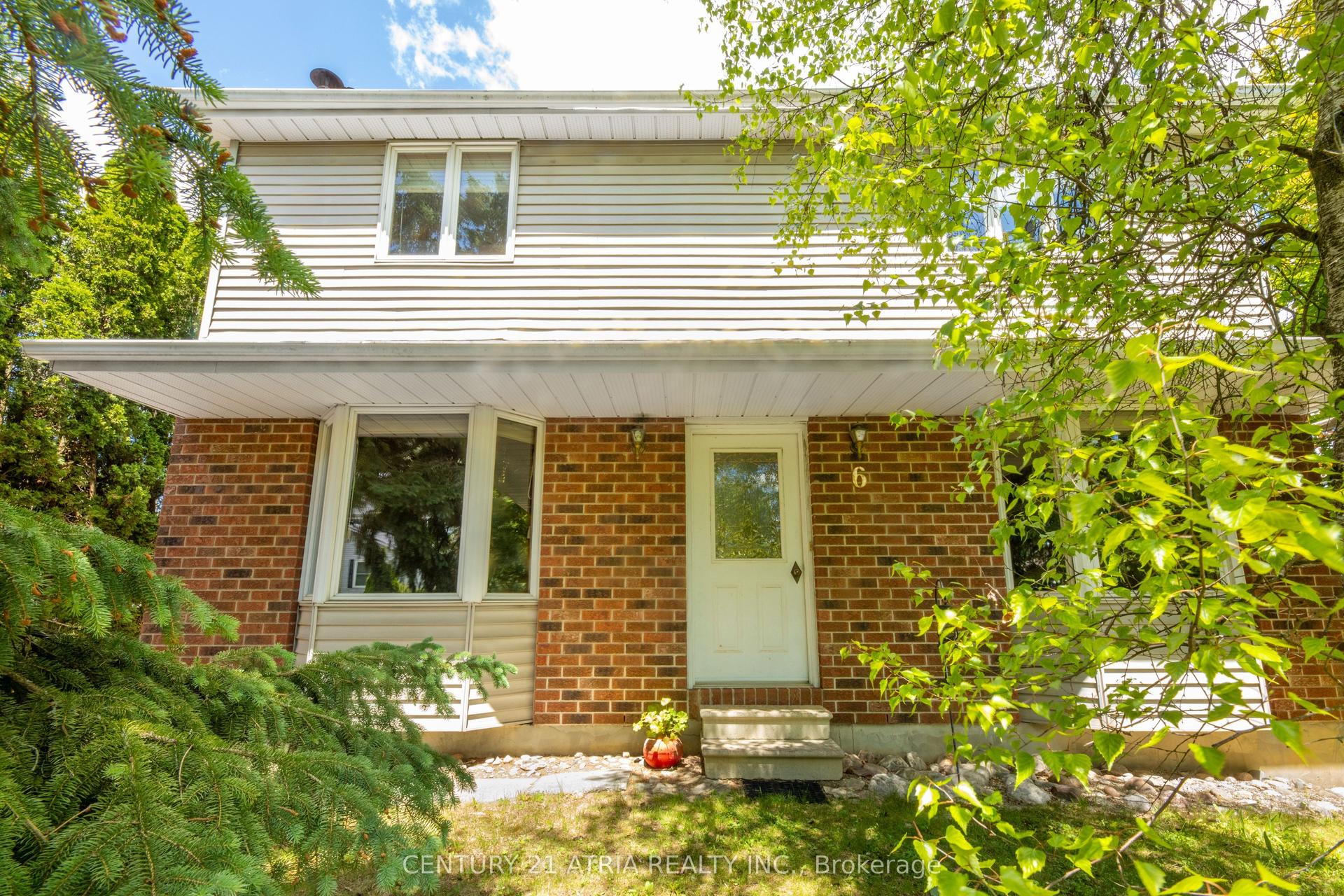 6 Penny Place — photo 1