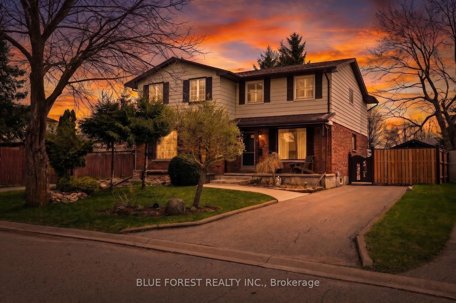 3 Lacey Crescent — photo 1