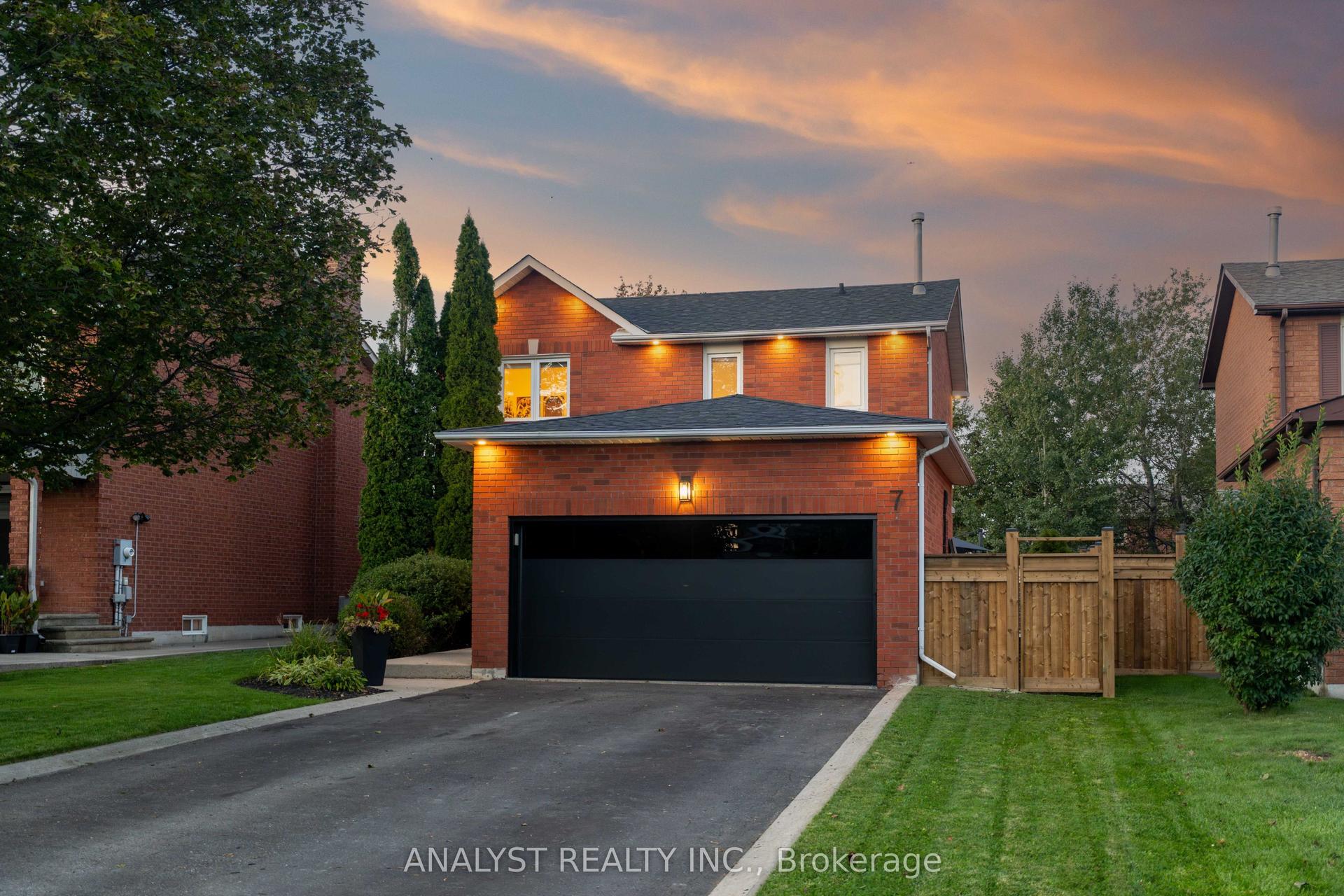 7 Compton Court, Caledon — Detached for sale, photo 1