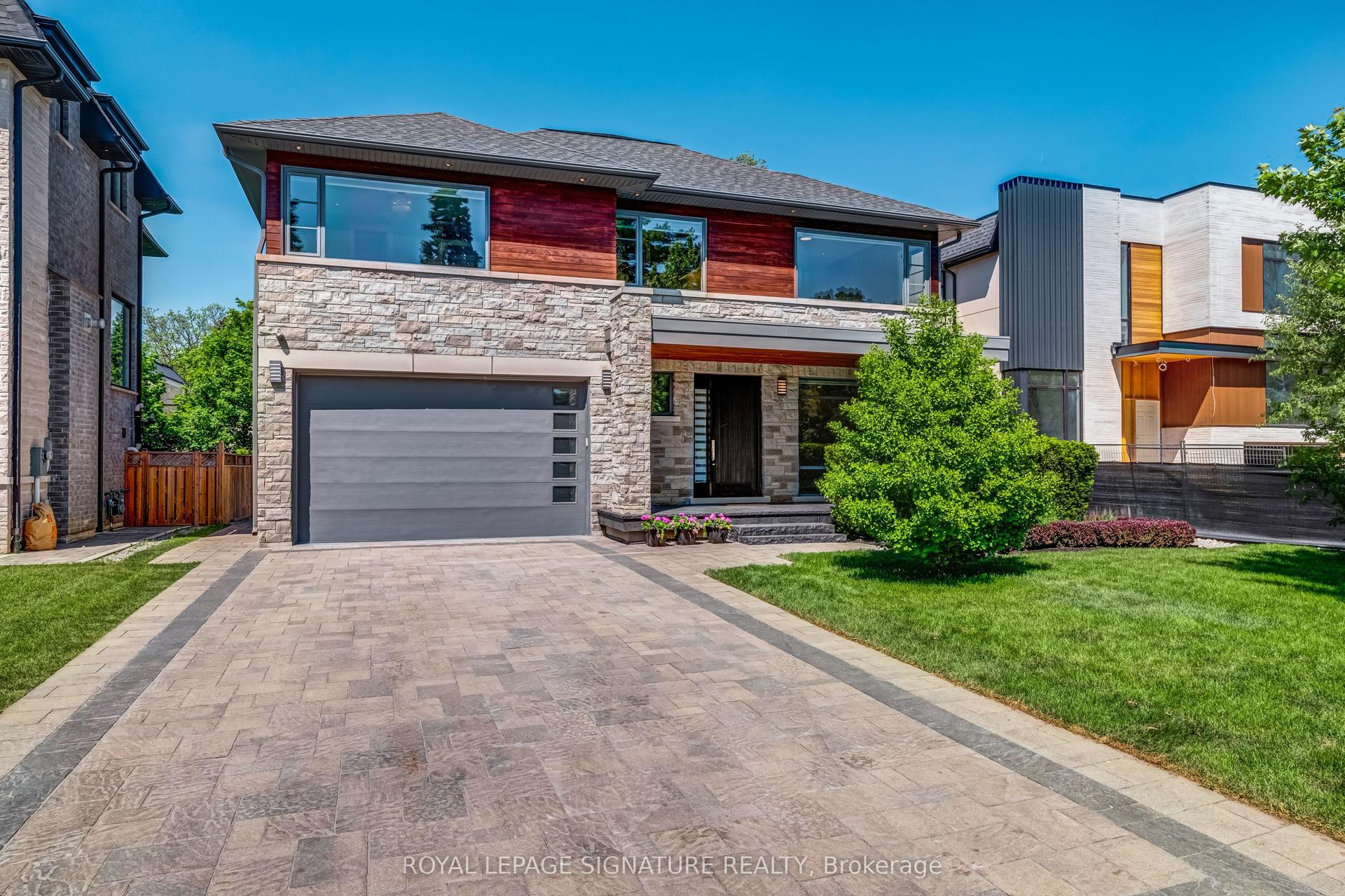 9 Fordham Place — photo 1
