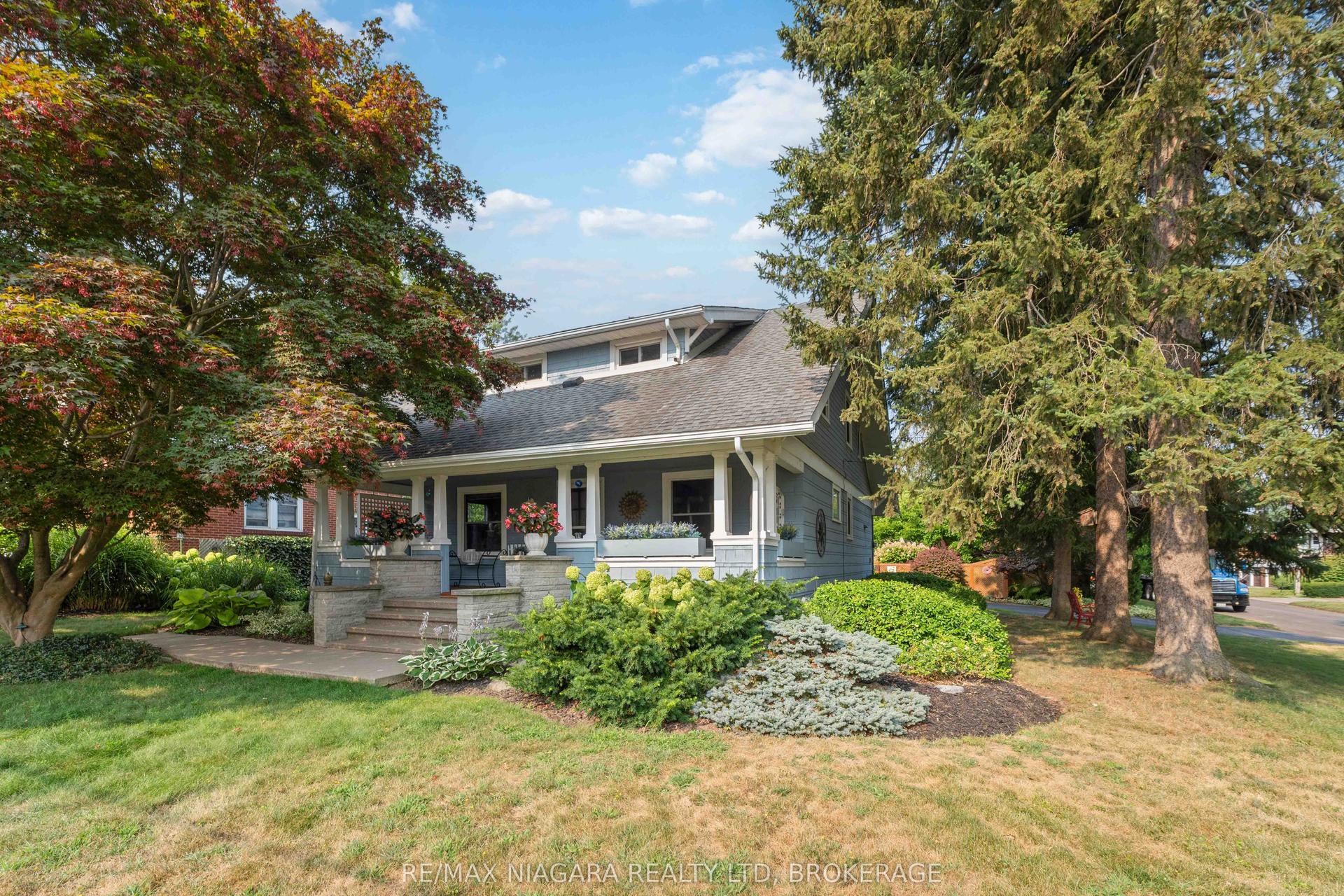 5761 Prince Edward Avenue — photo 1