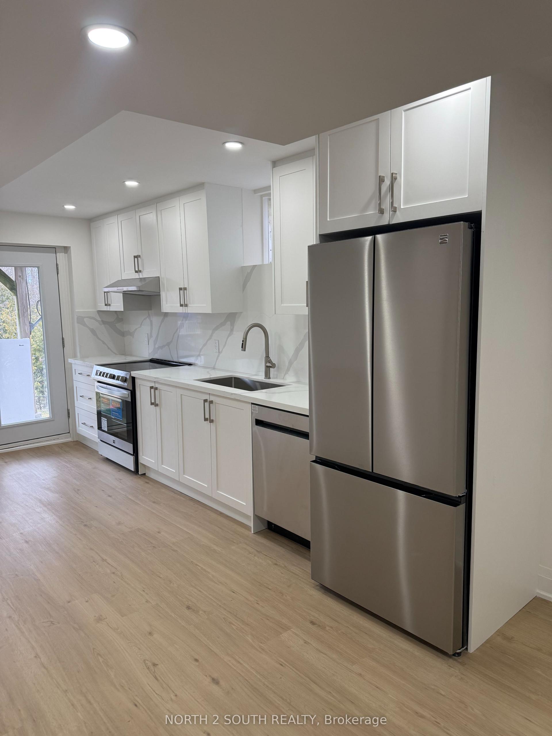 2271 Whitewood Crescent Lower #Lower, Innisfil — Detached for lease, photo 1