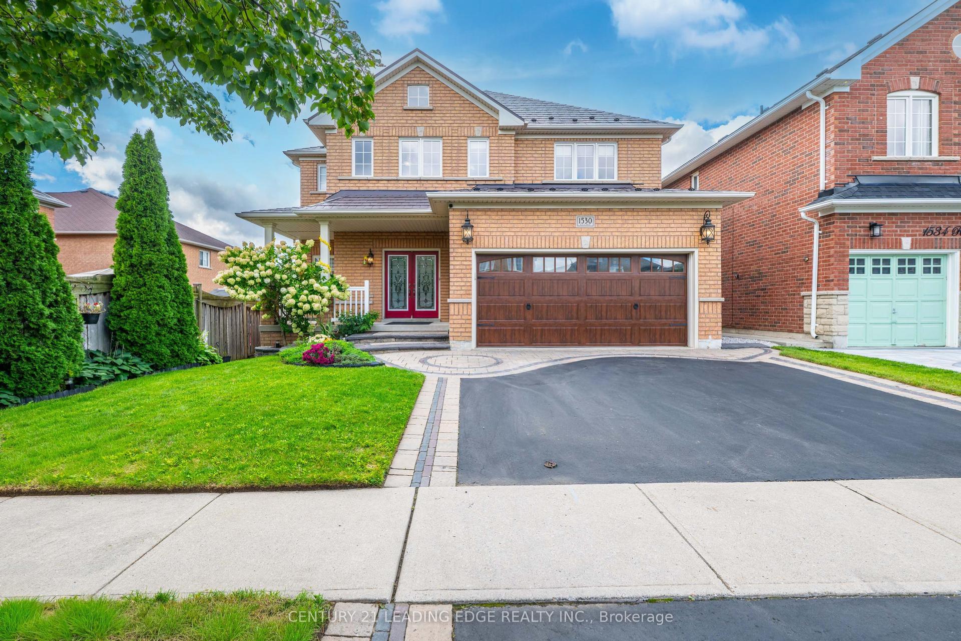 1530 Rockaway Street E, Oshawa — Detached for sale, photo 1