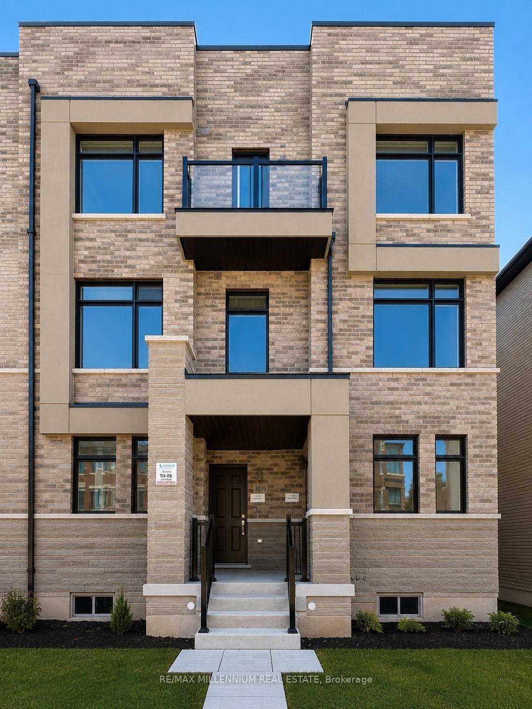1079 Wheat Boom Drive 2 #2, Oakville — Townhouse for lease, photo 1