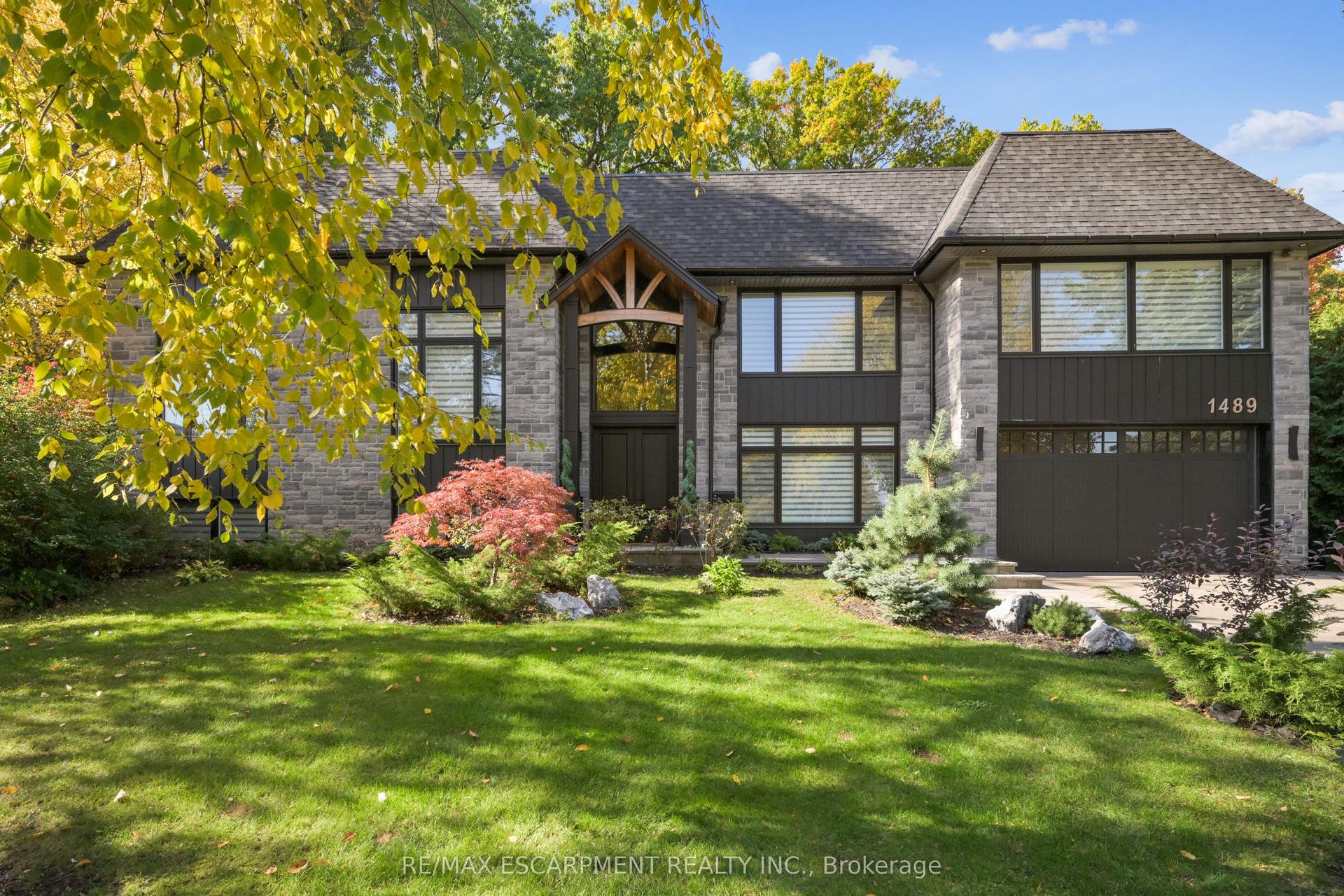 1489 Rogerswood Court — photo 1