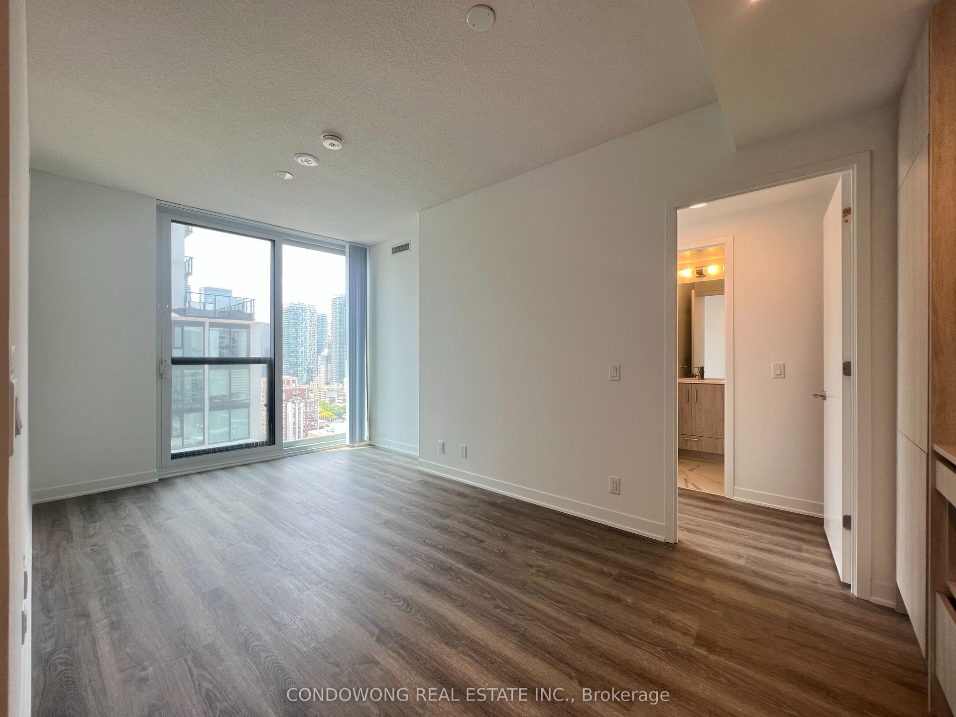 180 Front Street E 2612 #2612 — photo 1