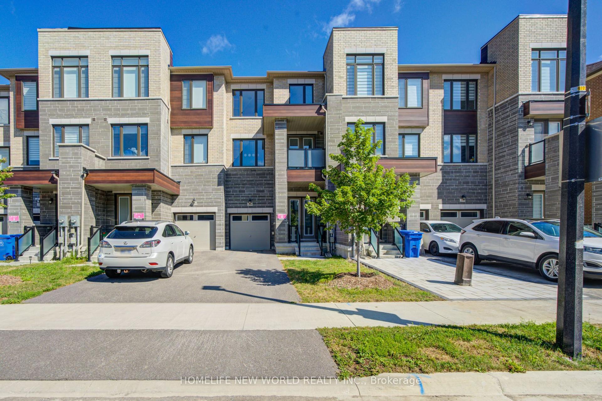 216 Vermont Avenue, Newmarket — Townhouse for sale, photo 1