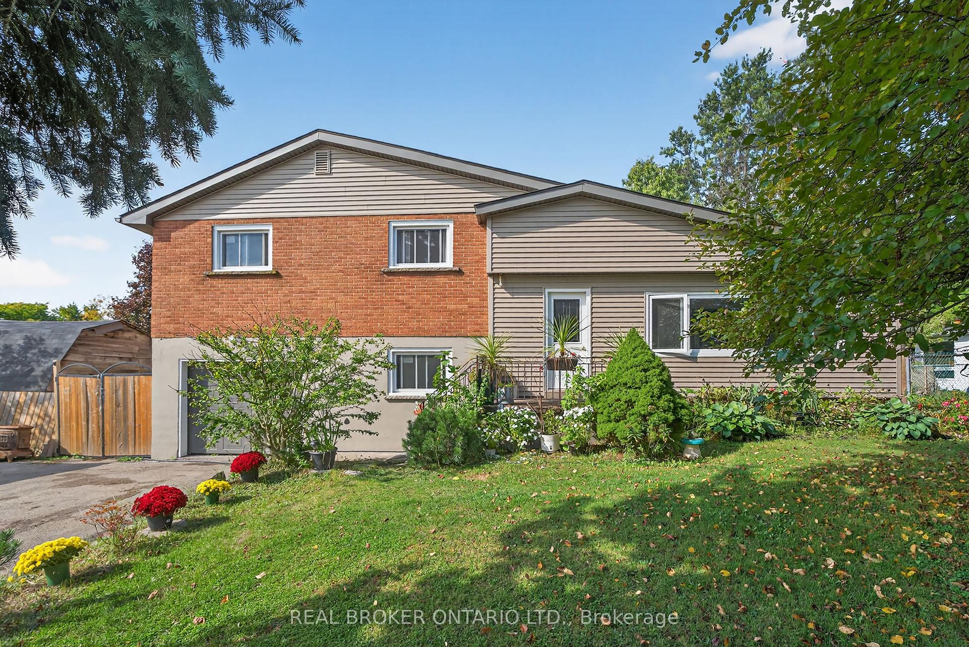 312 Old Guelph Road, Hamilton — Detached for sale, photo 1