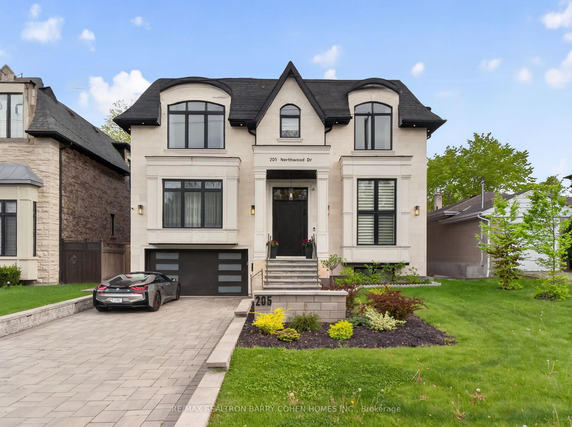 205 Northwood Drive, Toronto — Detached for sale, photo 1