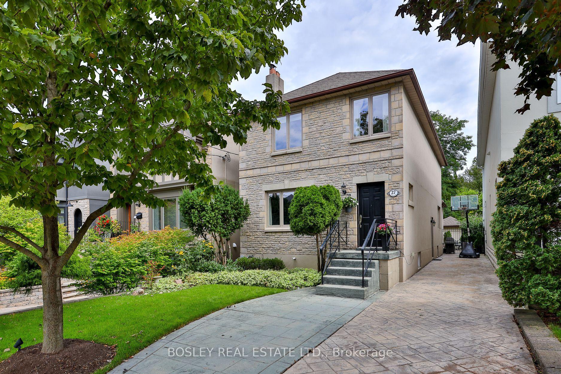 27 Cameron Crescent, Toronto — Detached for sale, photo 1