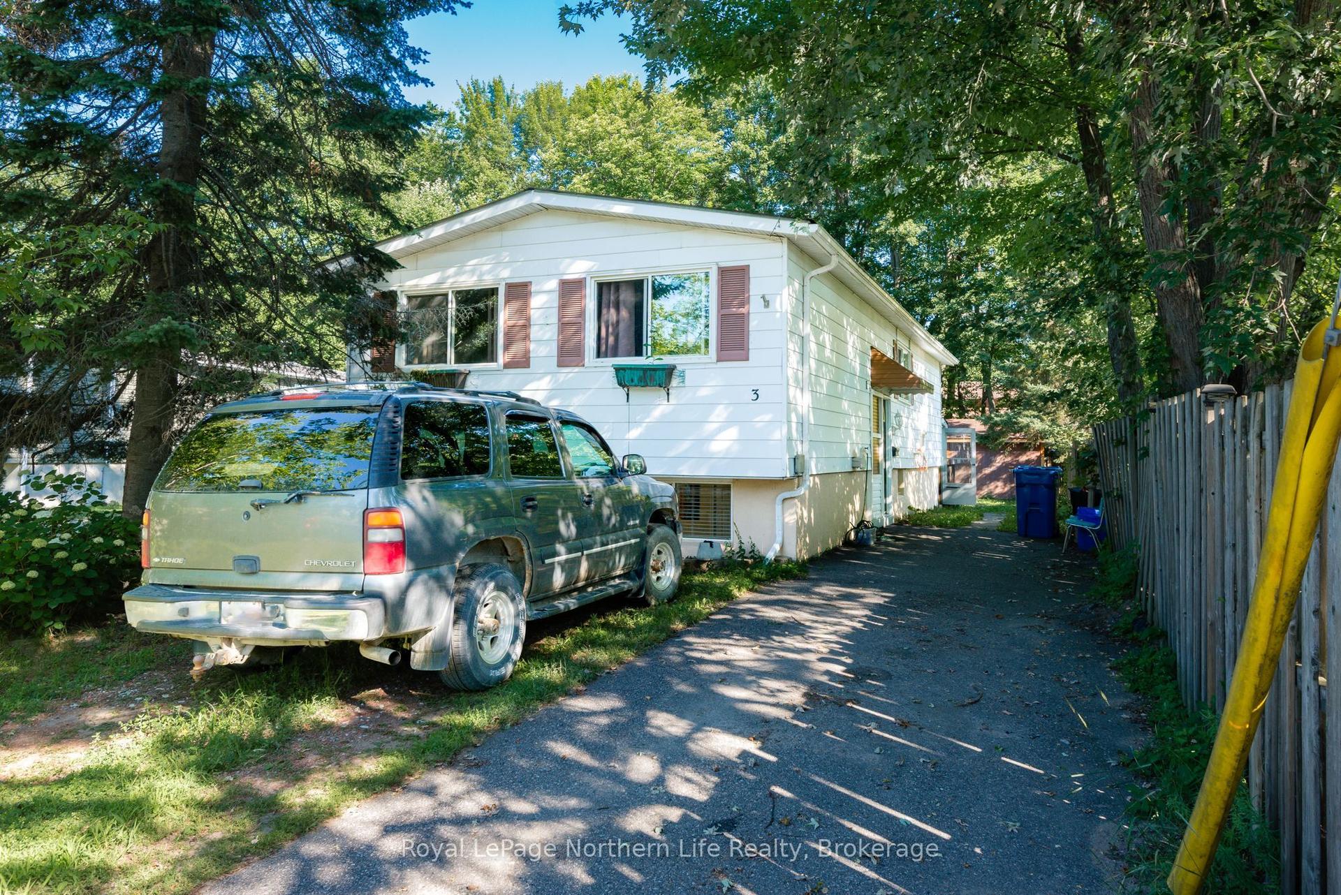 3 David Court, North Bay — Semi-Detached for sale, photo 1