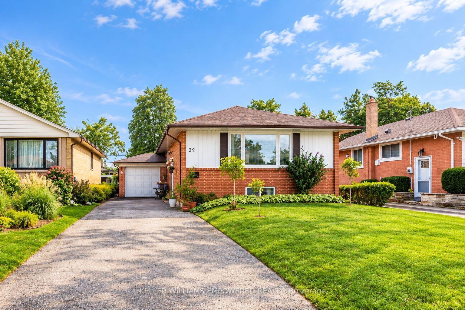 39 Checkendon Drive, Toronto — Detached for sale, photo 1