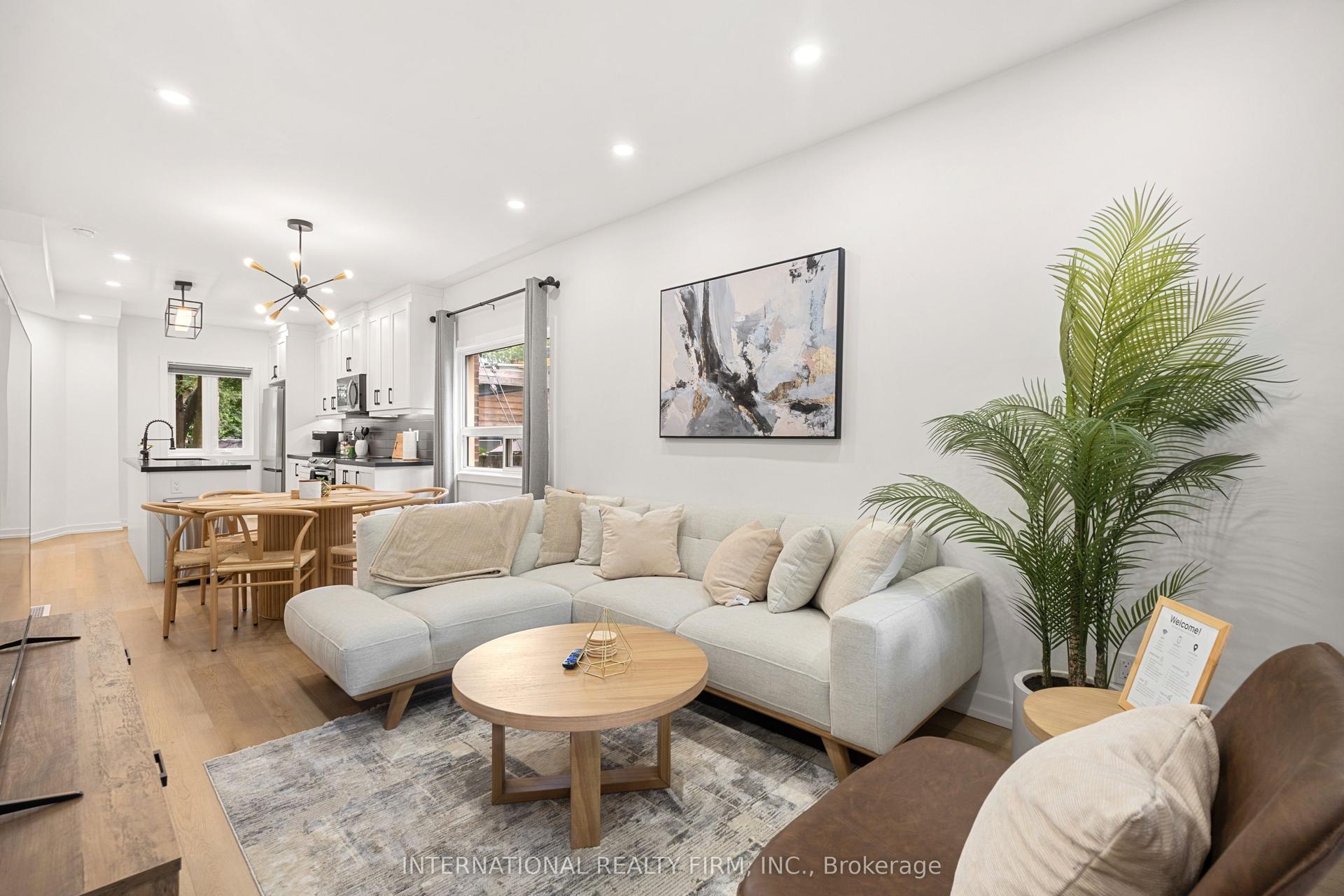 171 Duplex Avenue, Toronto — Semi-Detached for lease, photo 1