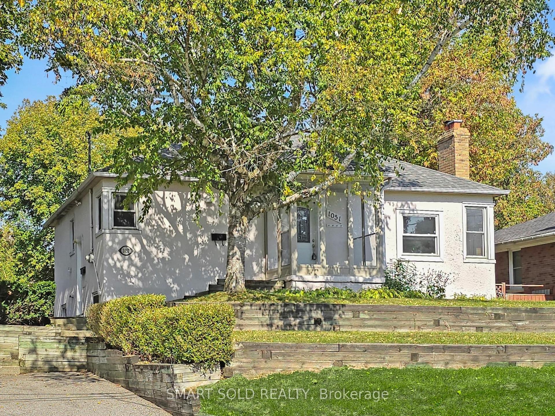 1051 Janette Street, Newmarket — Detached for sale, photo 1