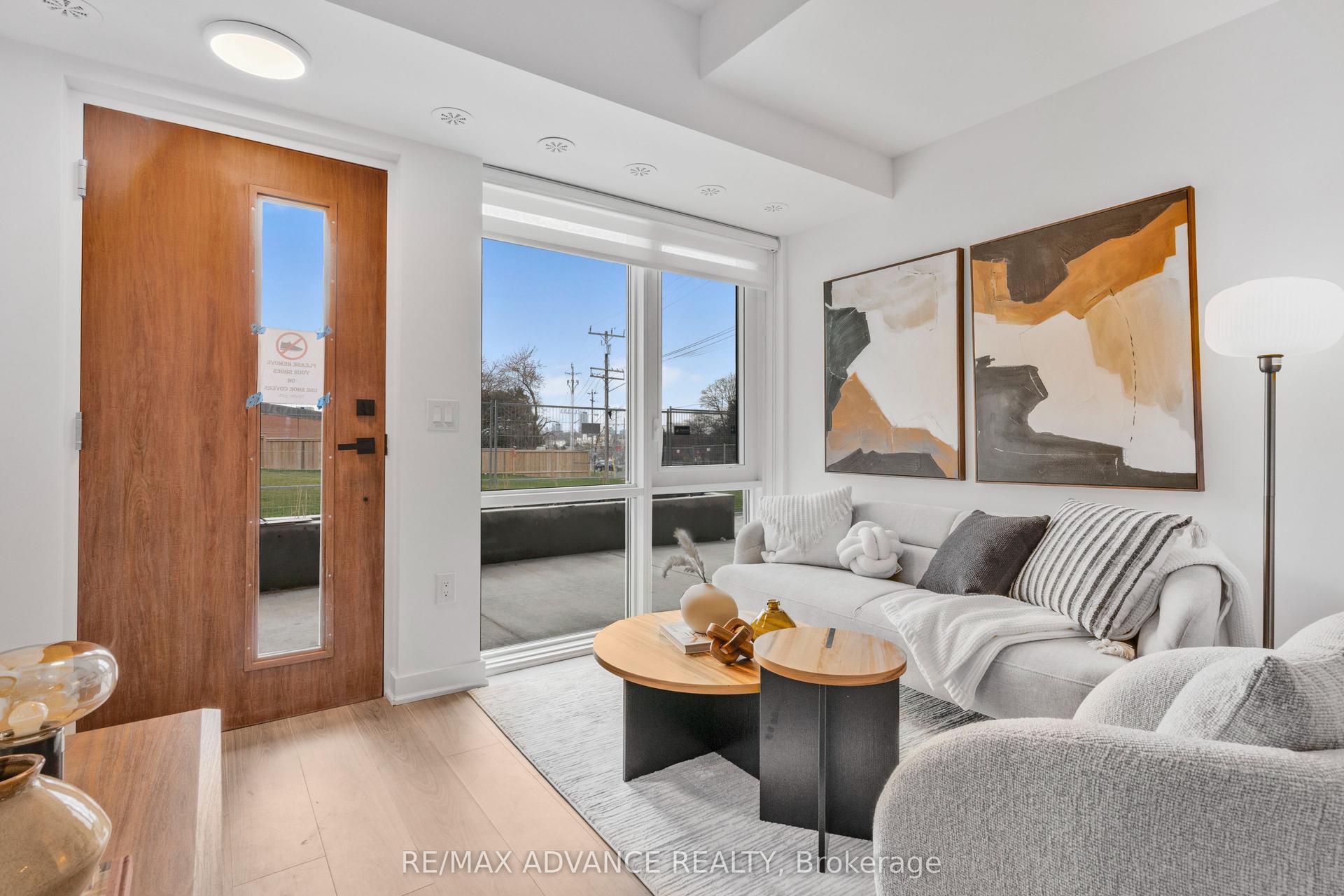 75 Curlew Drive 21 #21, Toronto — Condo Town for lease, photo 1