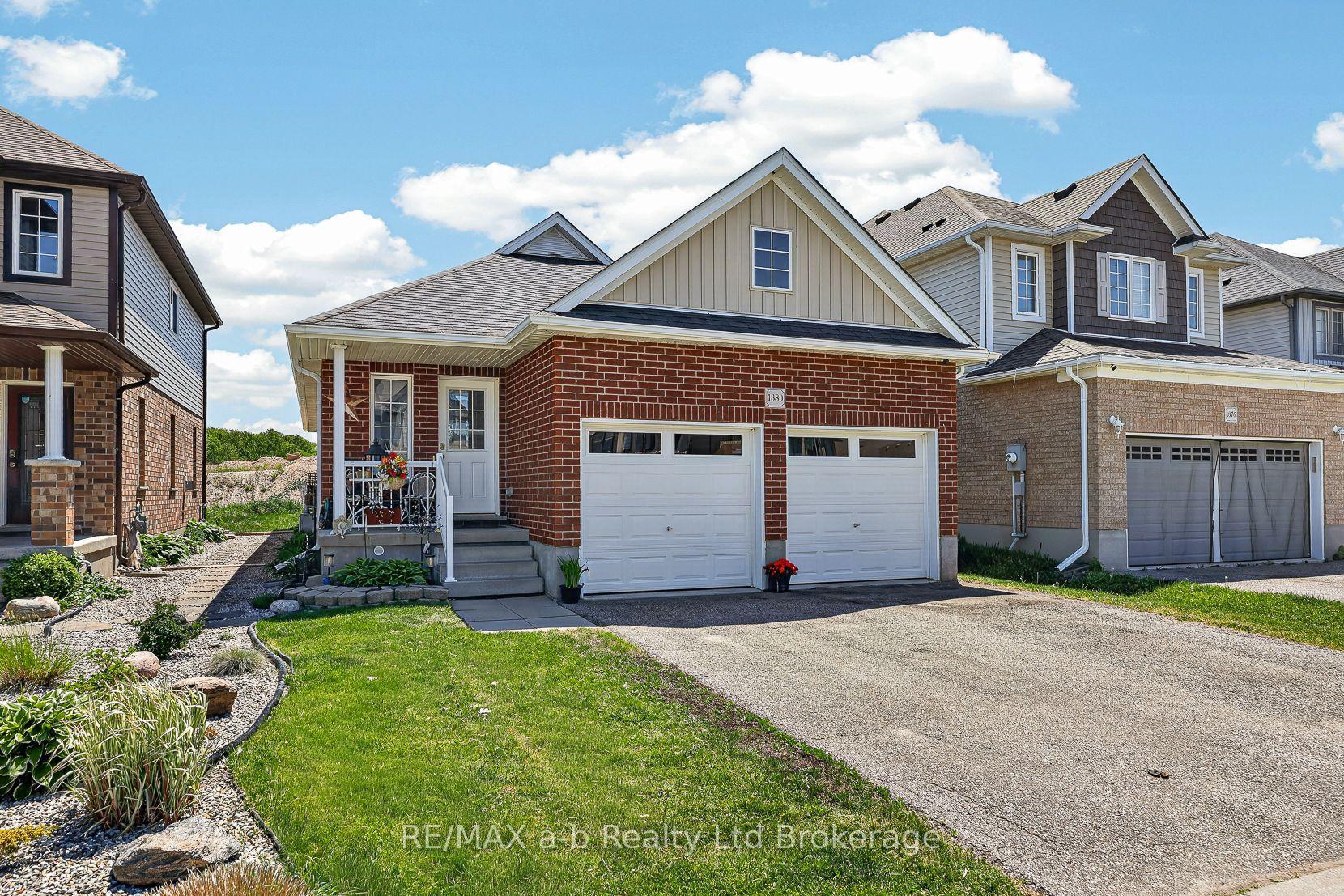 1380 Caen Avenue — photo 1