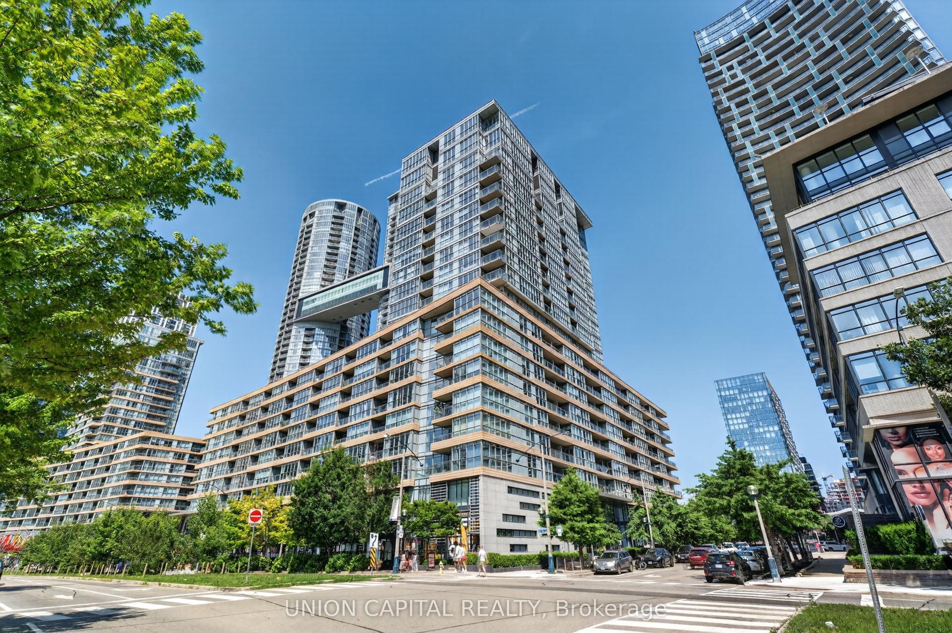 10 Capreol Court 551 #551, Toronto — Condo for sale, photo 1