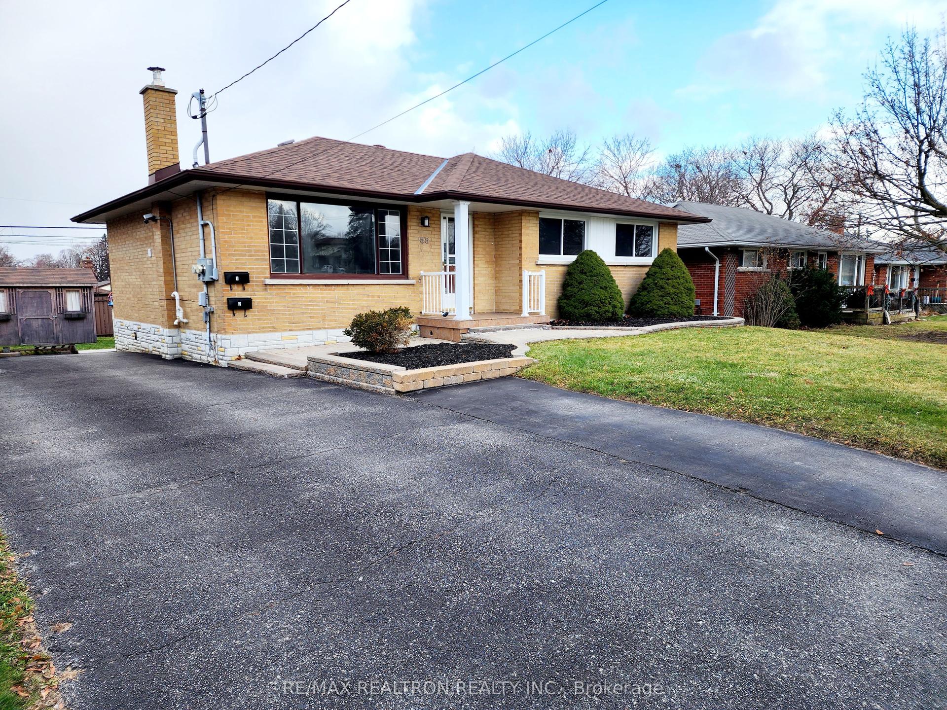 58 Athabasca Street — photo 1