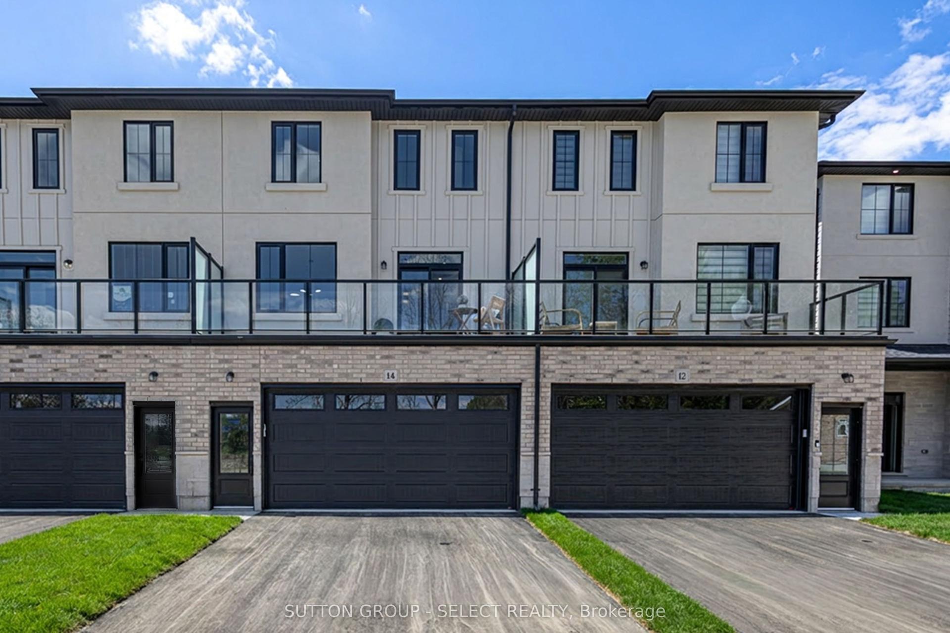 233 Upper Queen Street 14 #14 — photo 1
