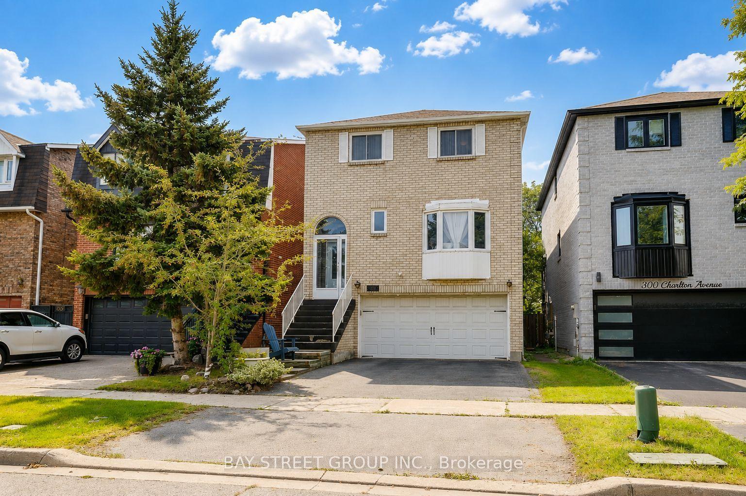 304 Charlton Avenue, Vaughan — Detached for sale, photo 1
