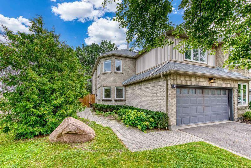 3420 South Millway Drive 19 #19, Mississauga — Condo Town for sale, photo 1