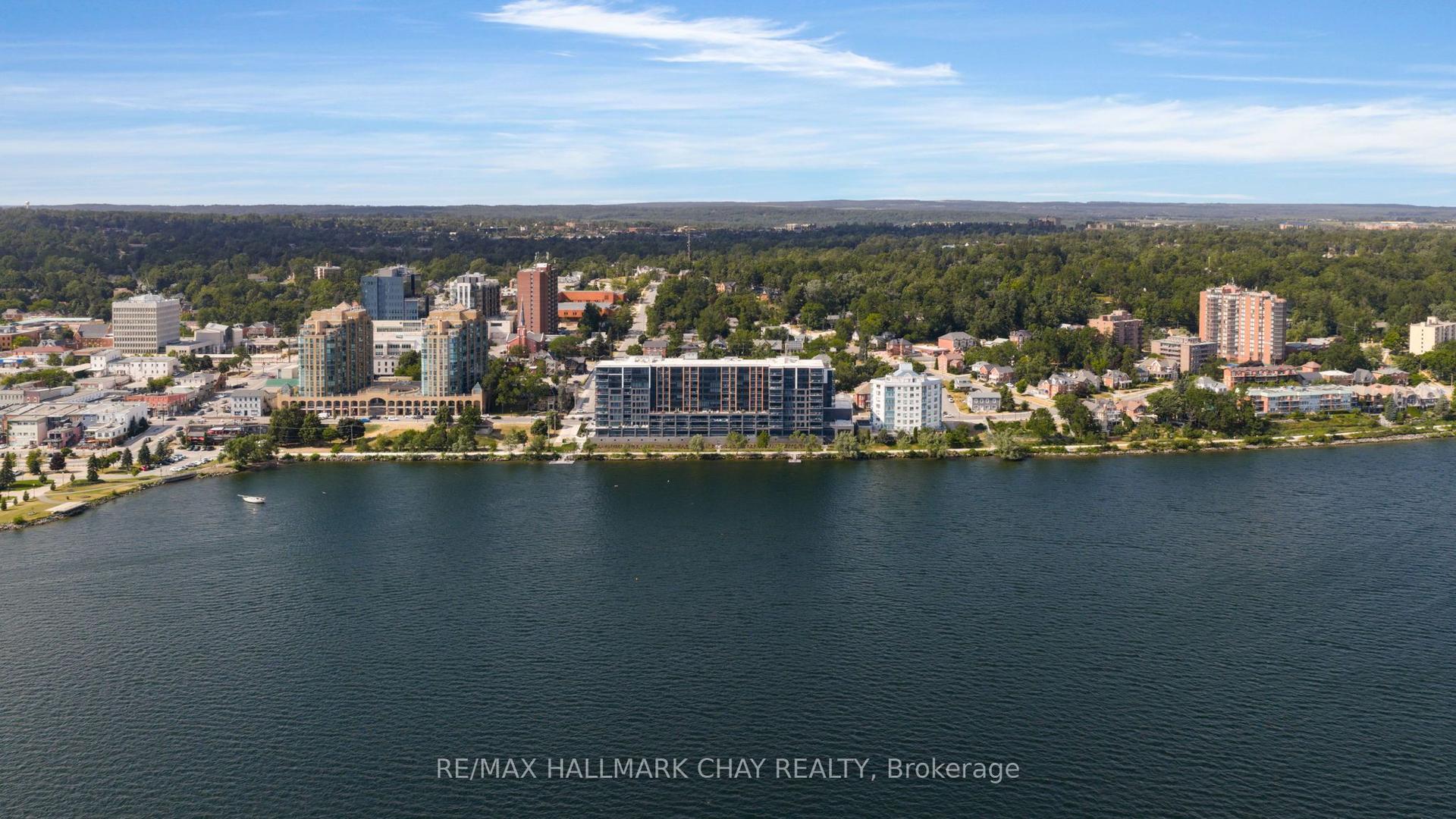 185 Dunlop Street E PH04 #PH04, Barrie — Condo for lease, photo 1