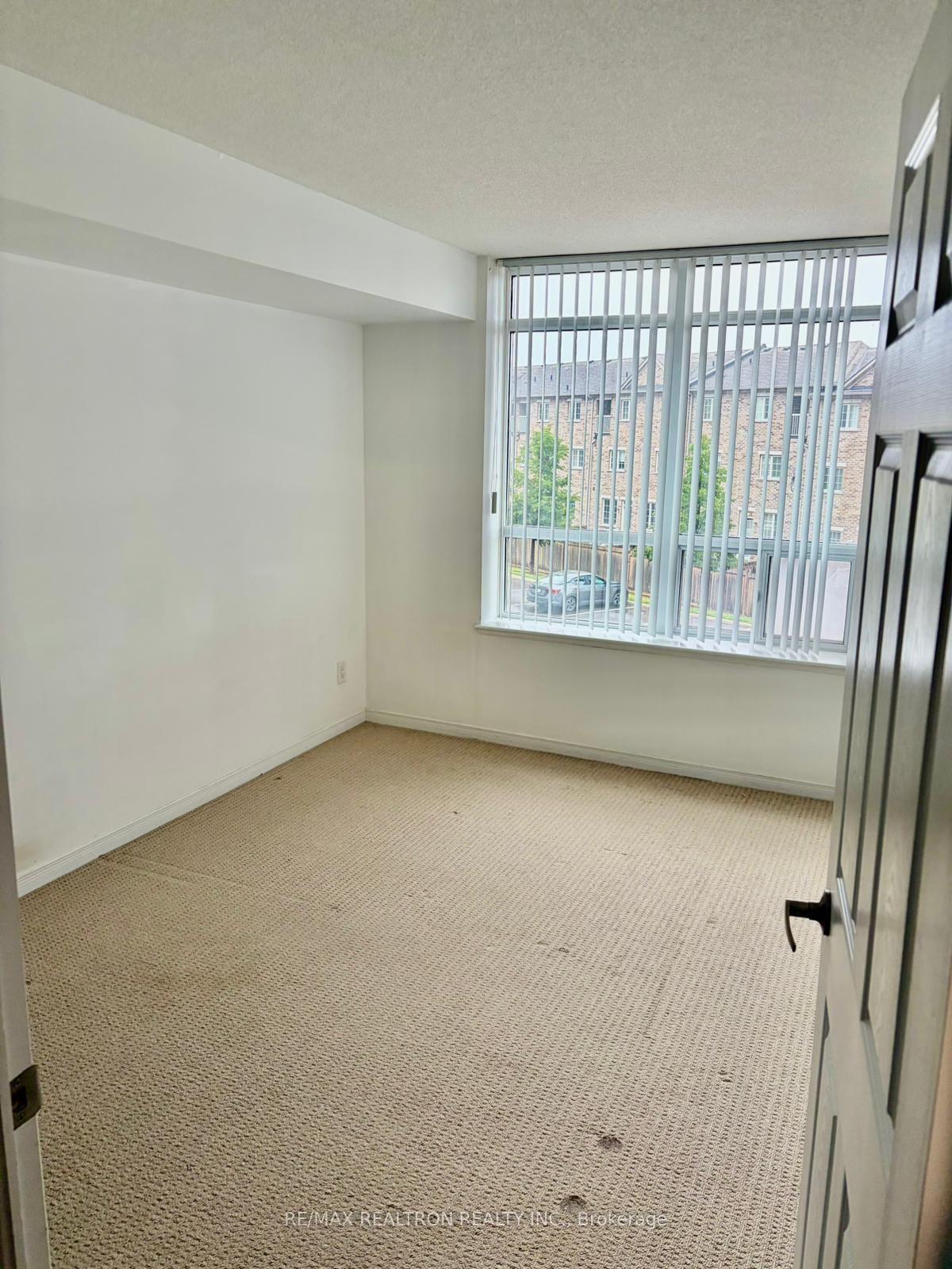 73 King William Crescent 201 #201, Richmond Hill — Condo for lease, photo 1