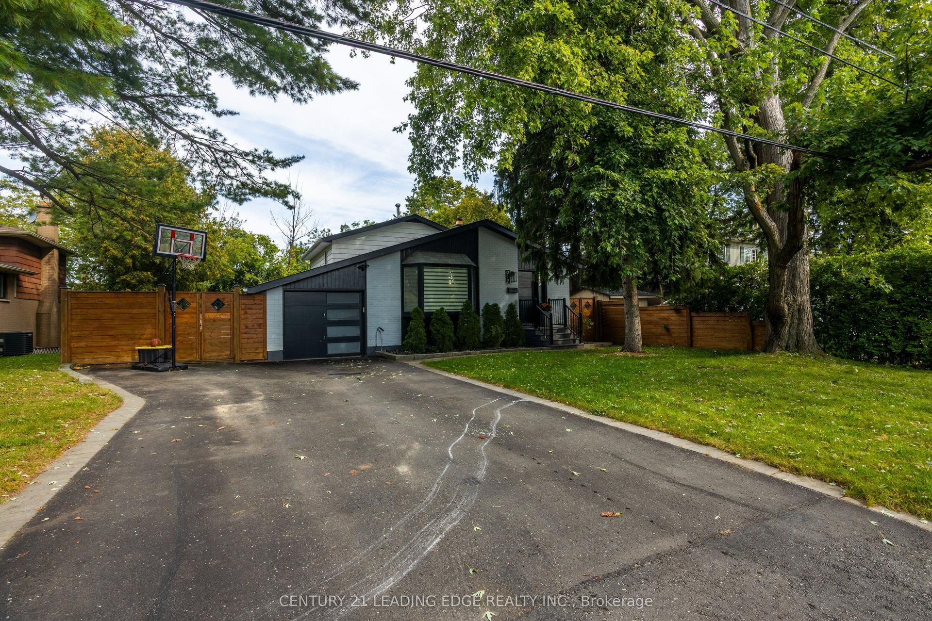 912 Vistula Drive, Pickering — Detached for sale, photo 1