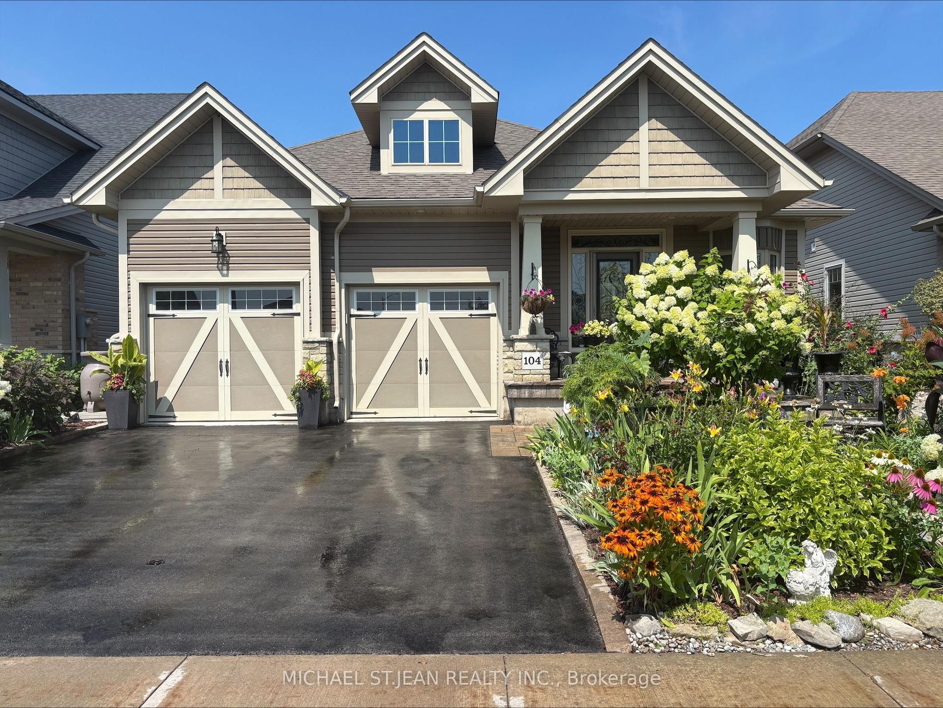 104 Anastasia Boulevard, West Lincoln — Detached for sale, photo 1