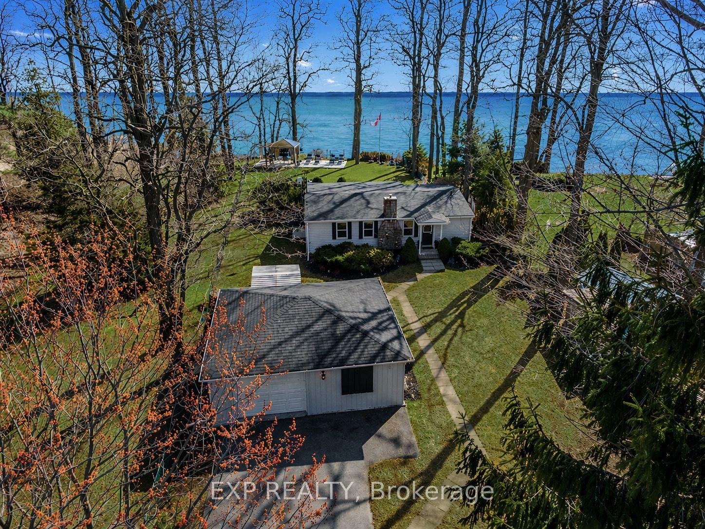 113 Victoria Beach Road — photo 1