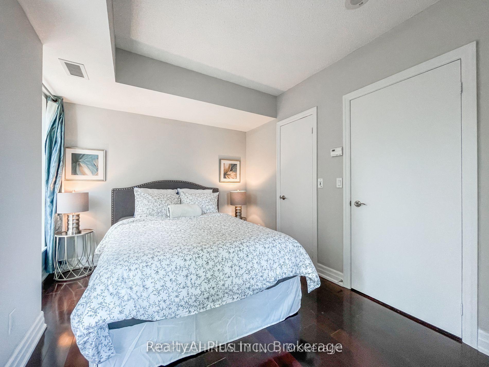 8 Scollard Street 403 #403, Toronto — Condo for sale, photo 7