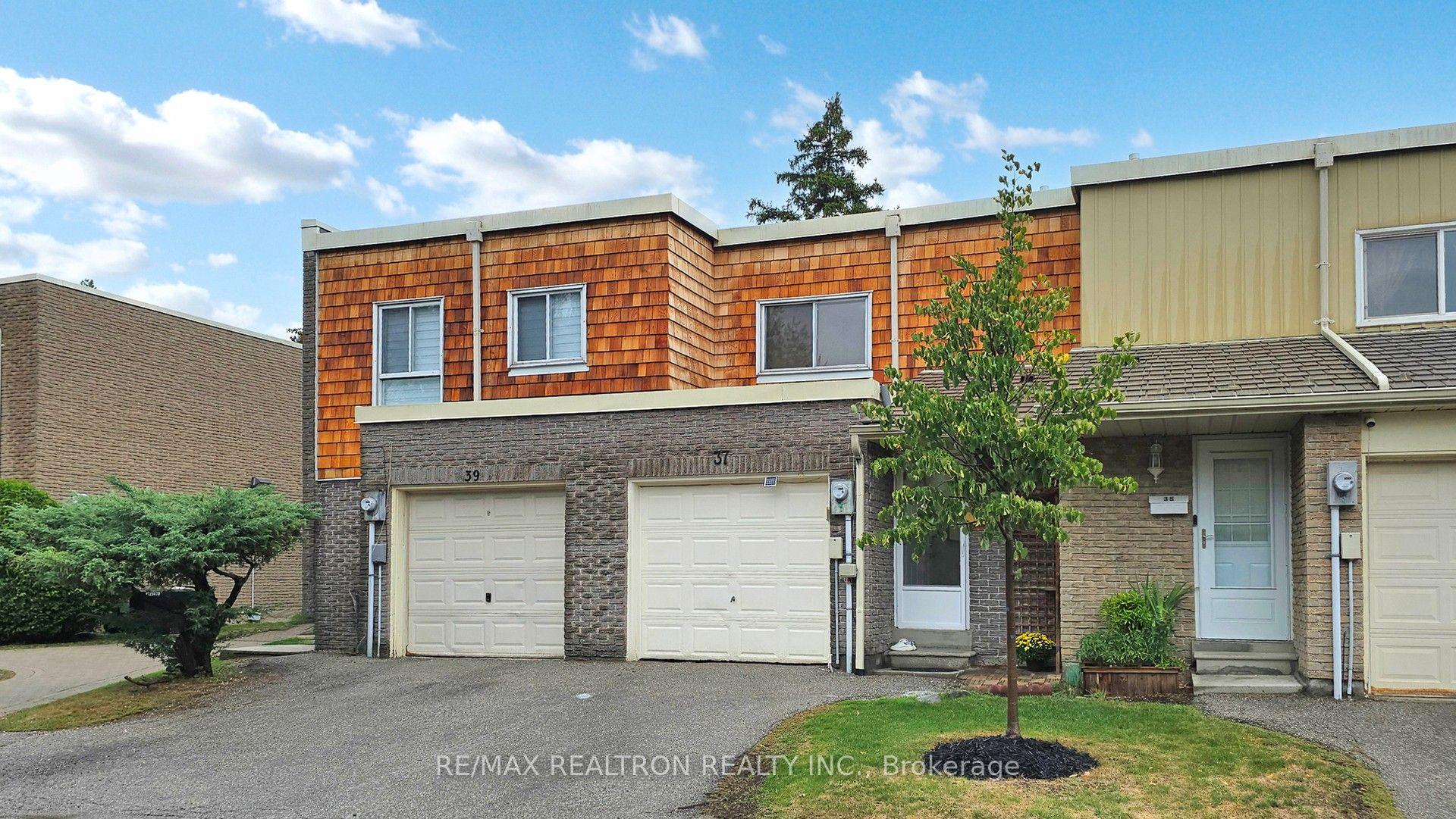 37 Woody Vine Way, Toronto — Condo Town for lease, photo 1