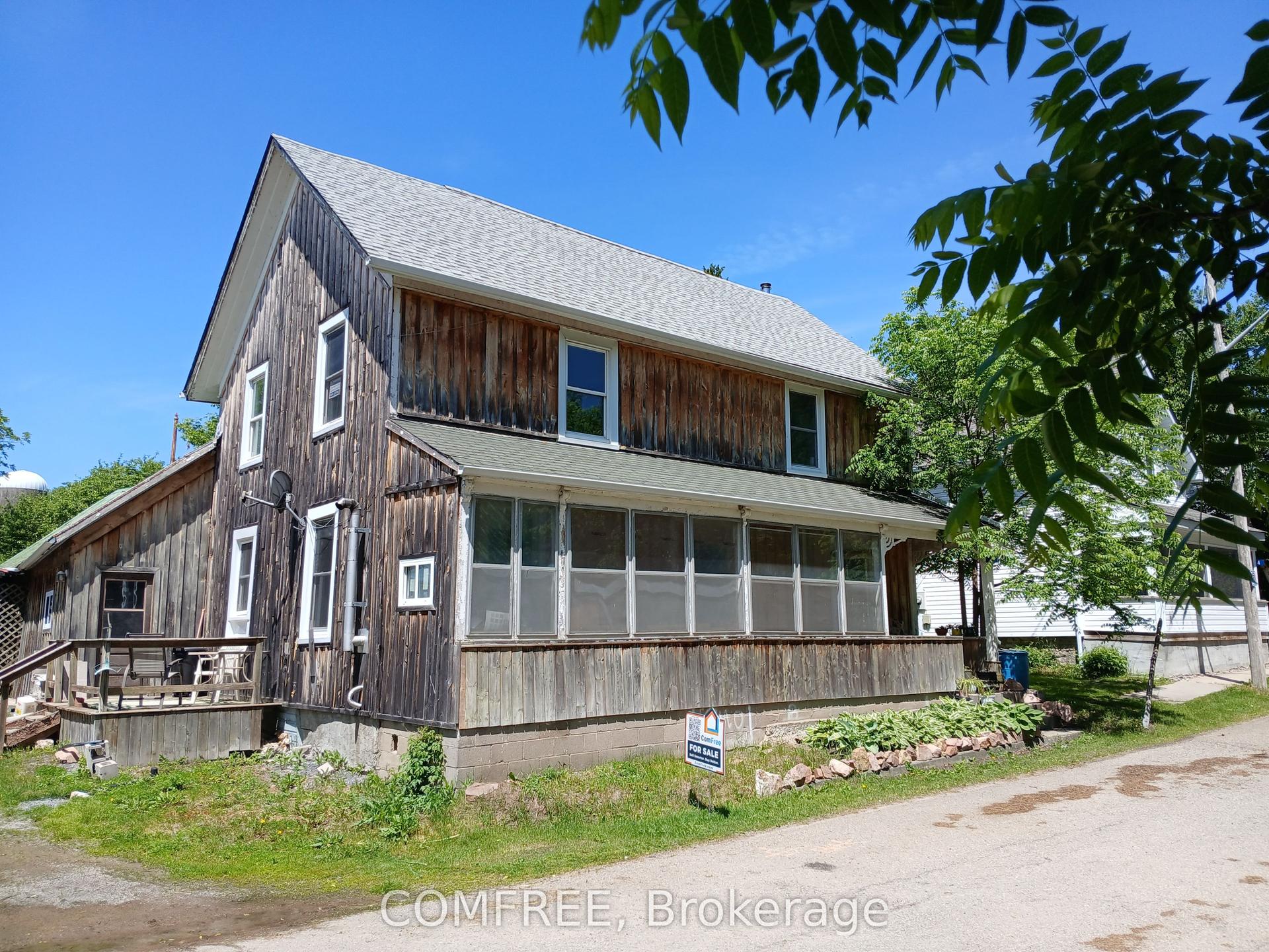 2 Miller Street, Lansdowne Village — Detached for sale, photo 1