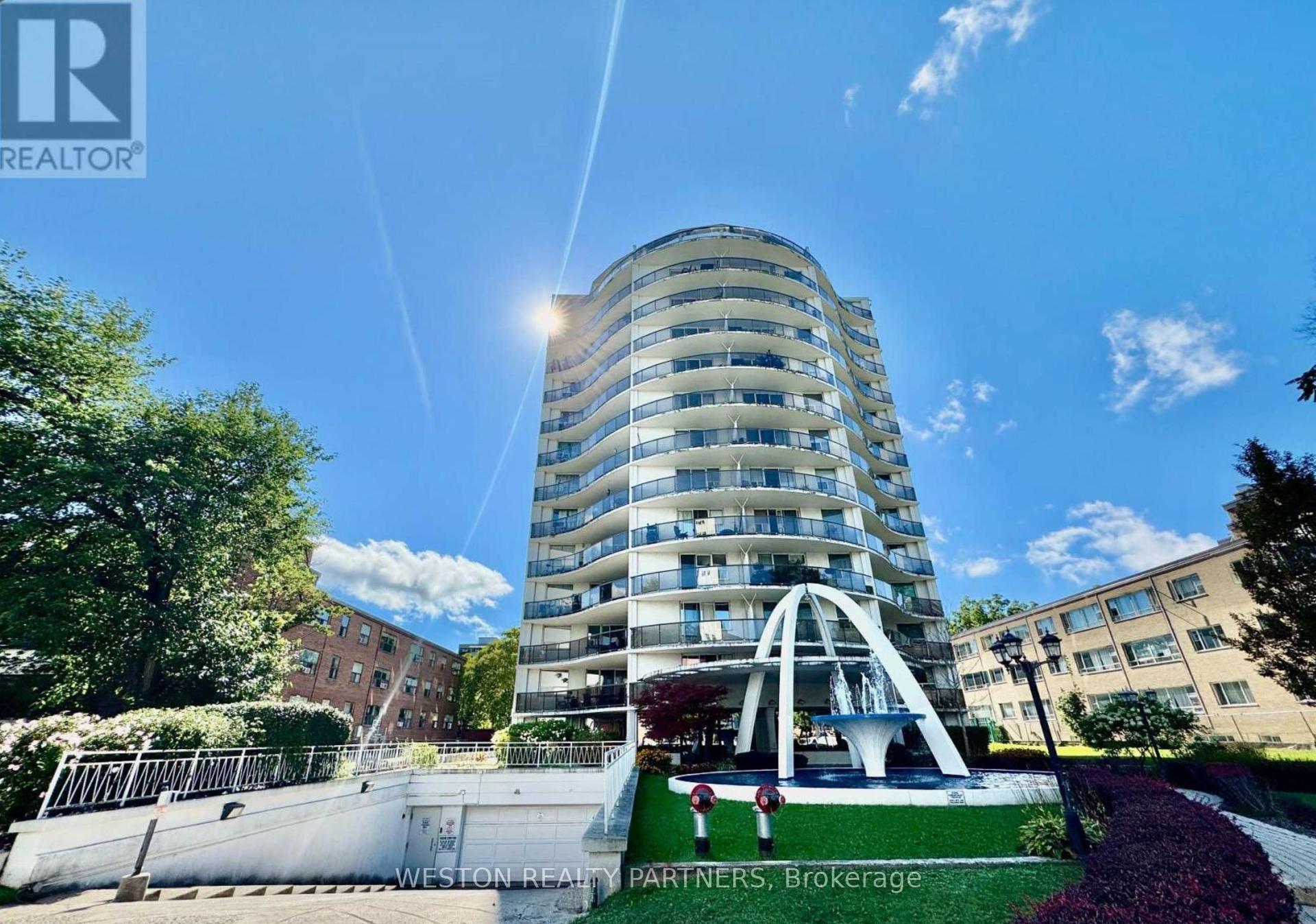44 Walmer Road 204 #204, Toronto — Multiplex for lease, photo 1