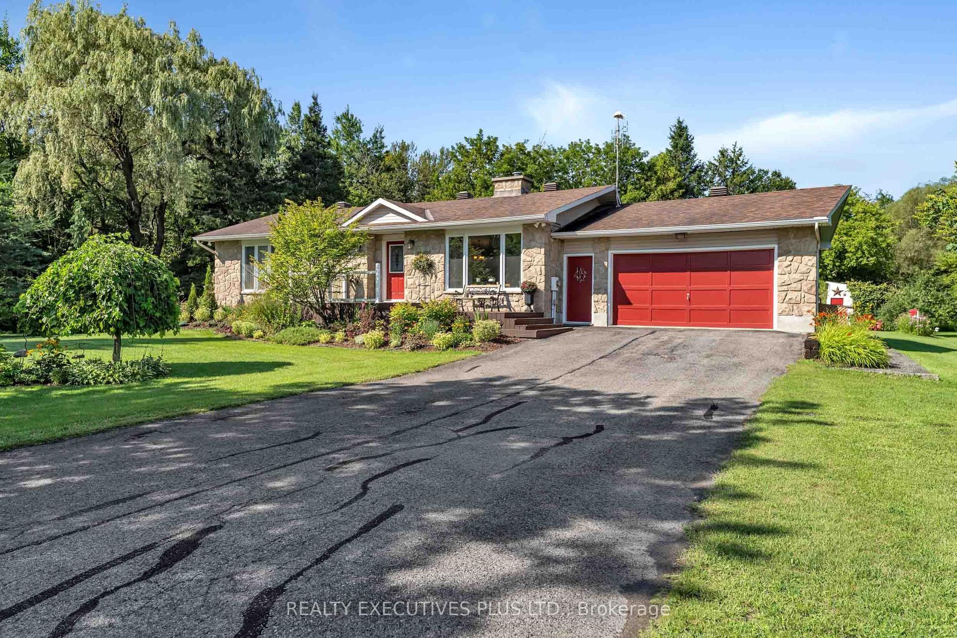 3896 Schnupp Road W, Clarence-Rockland — Detached for sale, photo 1