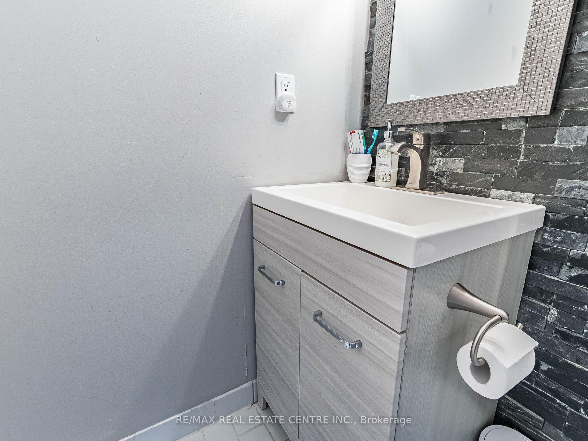 250 Webb Drive 1616 #1616, Mississauga — Condo for lease, photo 1