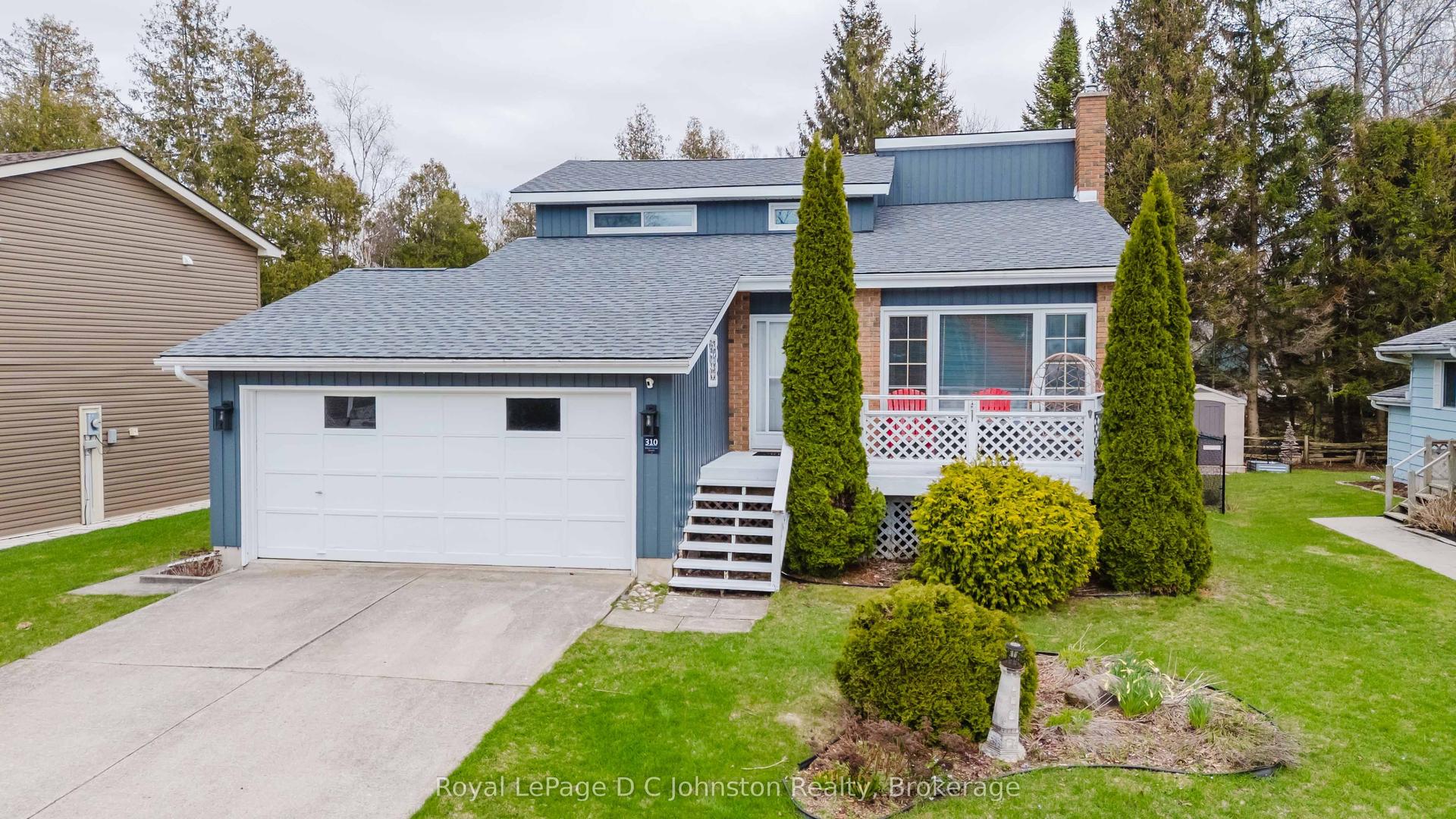 310 Albert Street S — photo 1