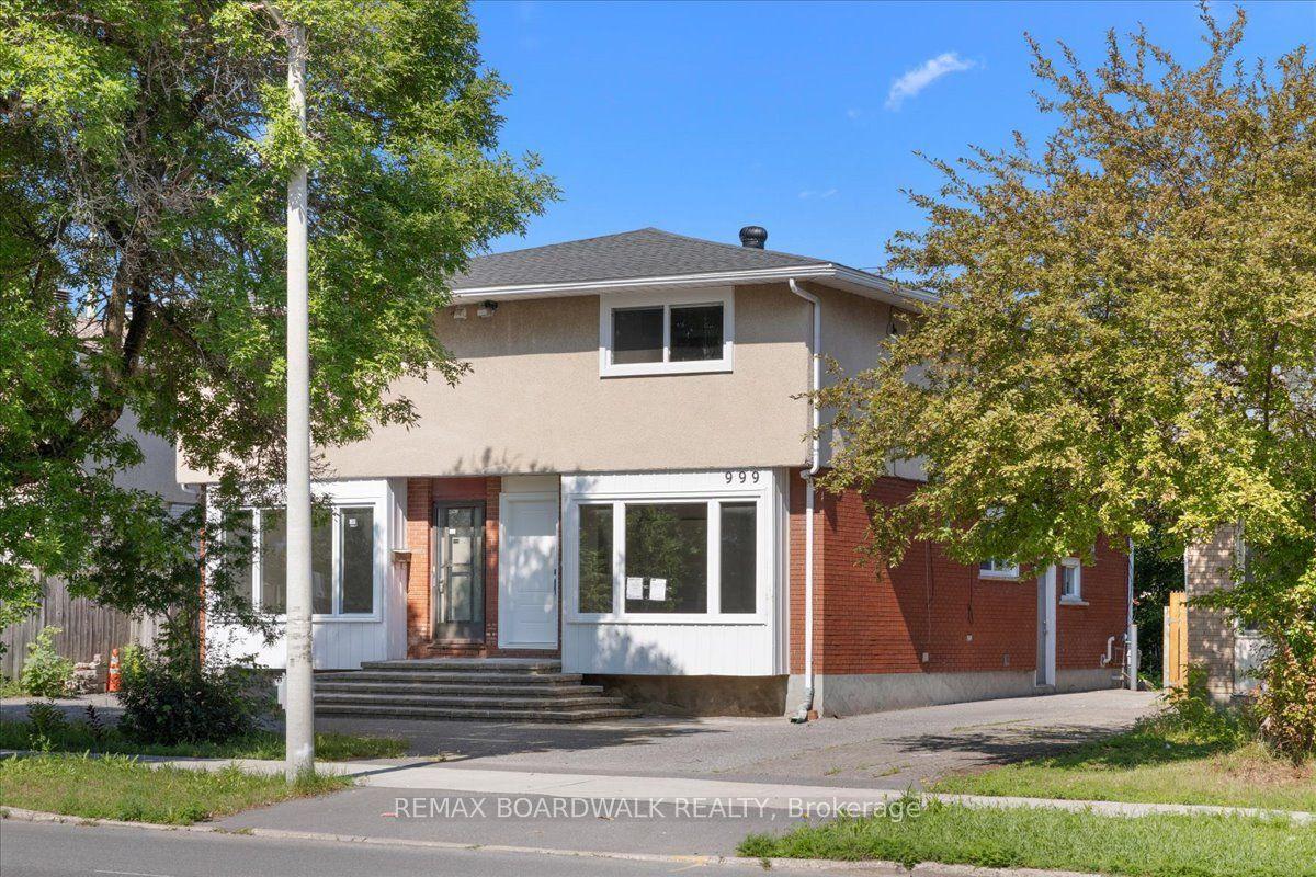 999 Meadowlands Drive, Mooneys Bay - Carleton Heights and Area — Semi-Detached for lease, photo 1