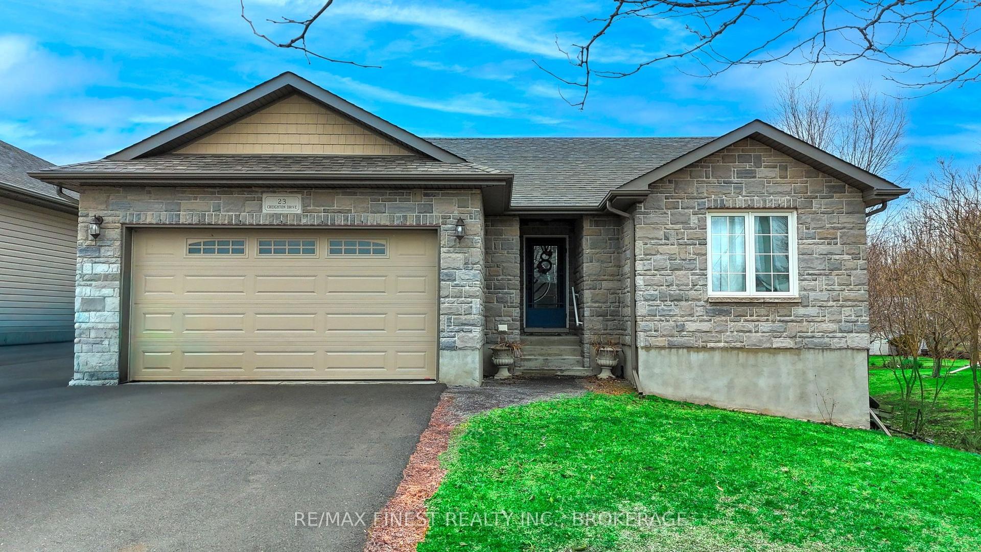 23 Creighton Drive — photo 1