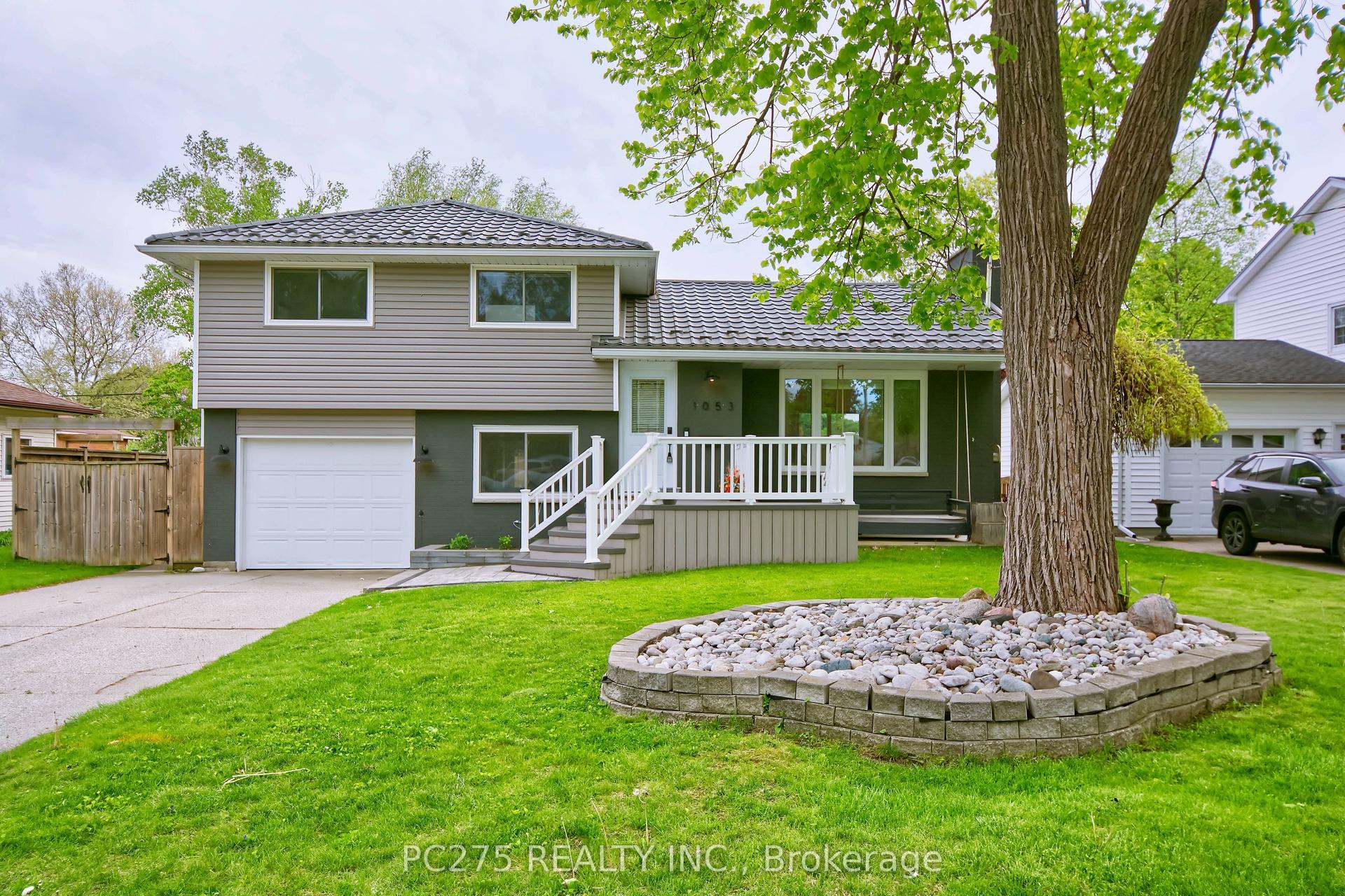 1053 Griffith Road — photo 1