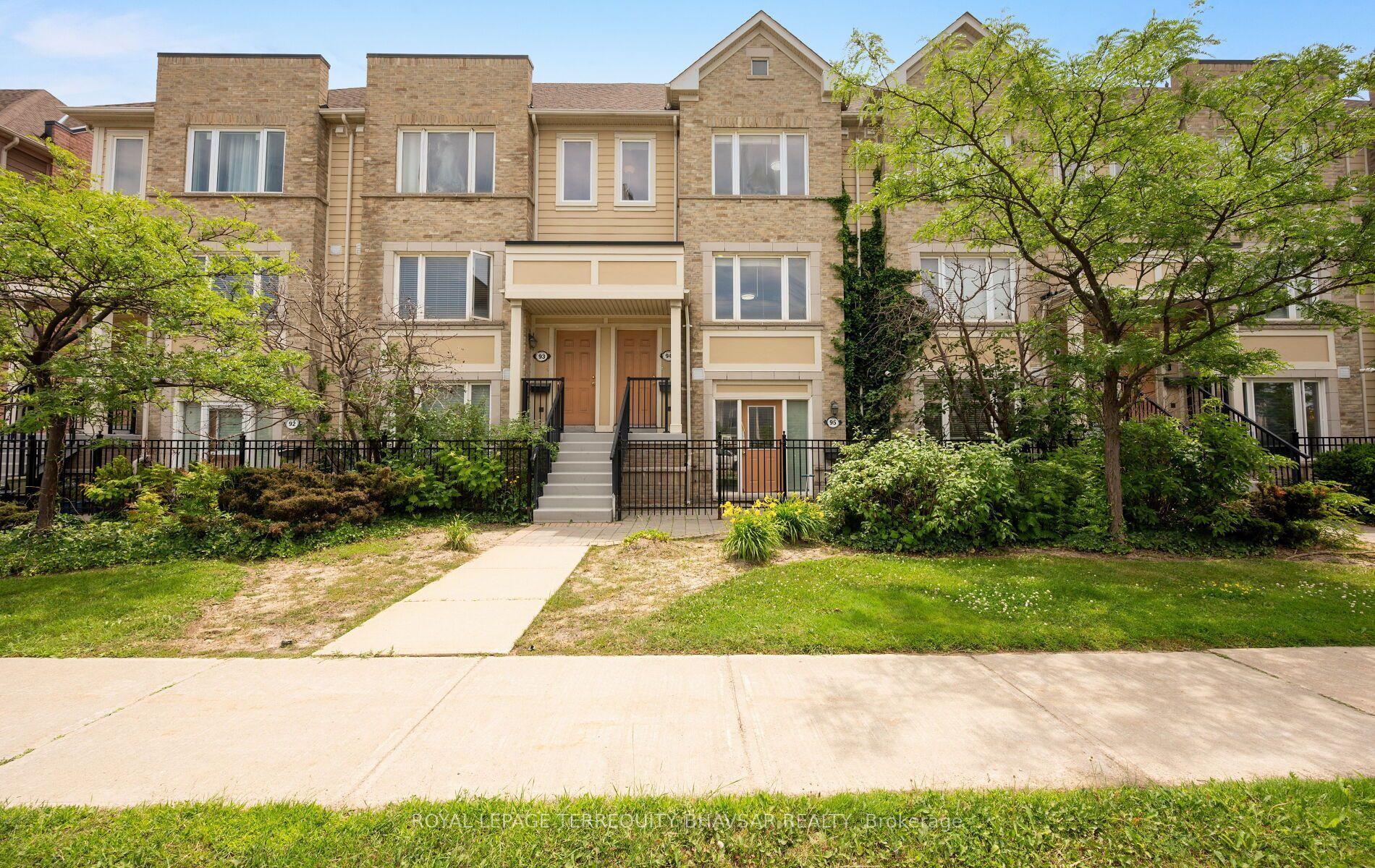 3098 Eglinton Avenue W 94 #94, Mississauga — Condo Town for sale, photo 1