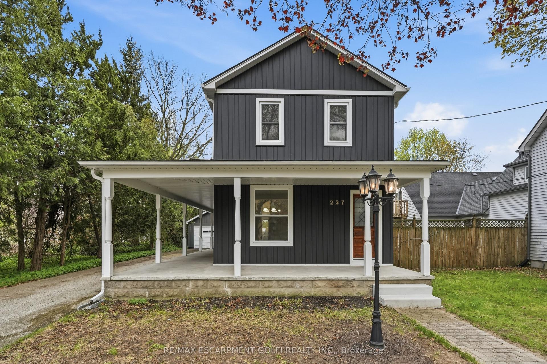 237 Main Street E — photo 1