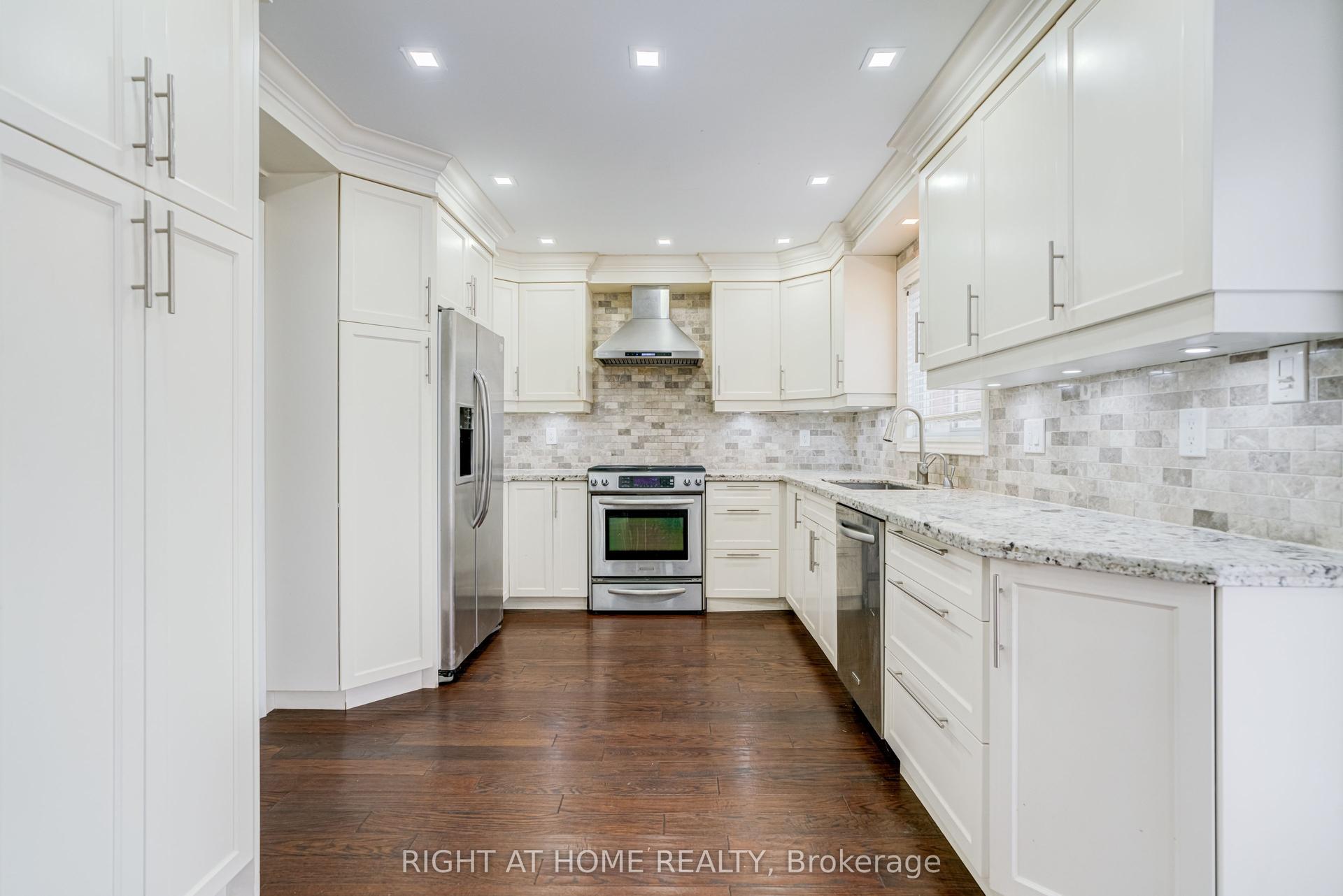 54 WOODSIDE Court, Brampton — Detached for sale, photo 6