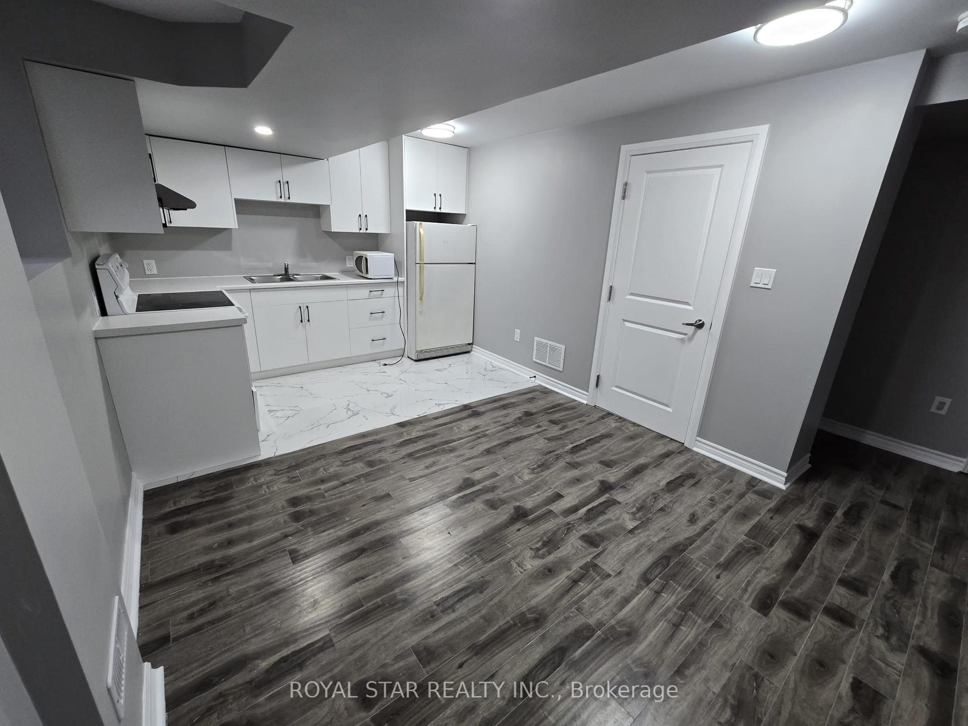 83 Irving Place Bsmt #Bsmt — photo 1