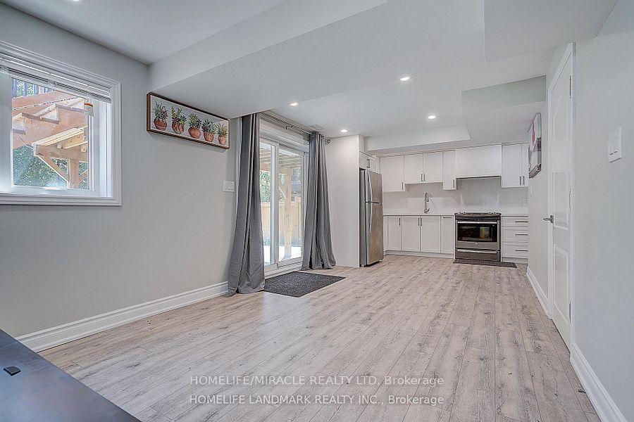 28 Hunwicks Crescent, Ajax — Detached for lease, photo 1