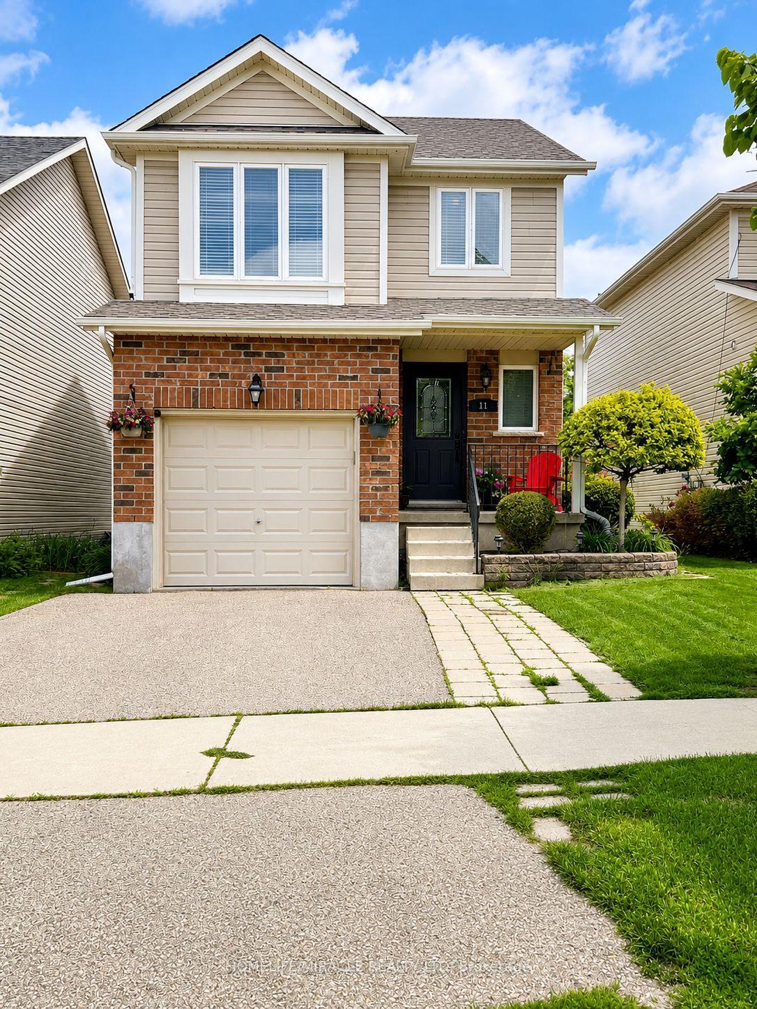 11 Reistview Street — photo 1