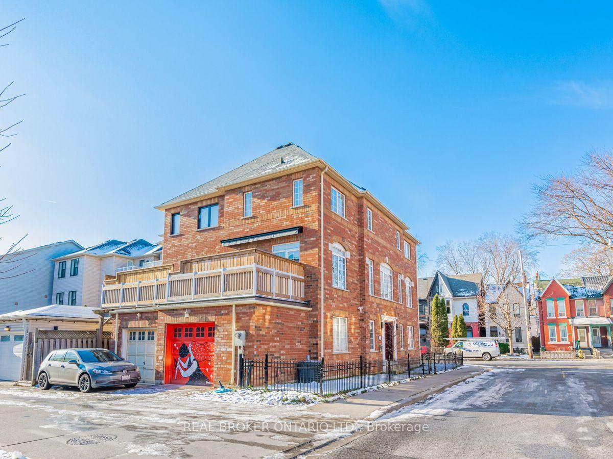 102 Natalie Place, Toronto — Semi-Detached for lease, photo 1