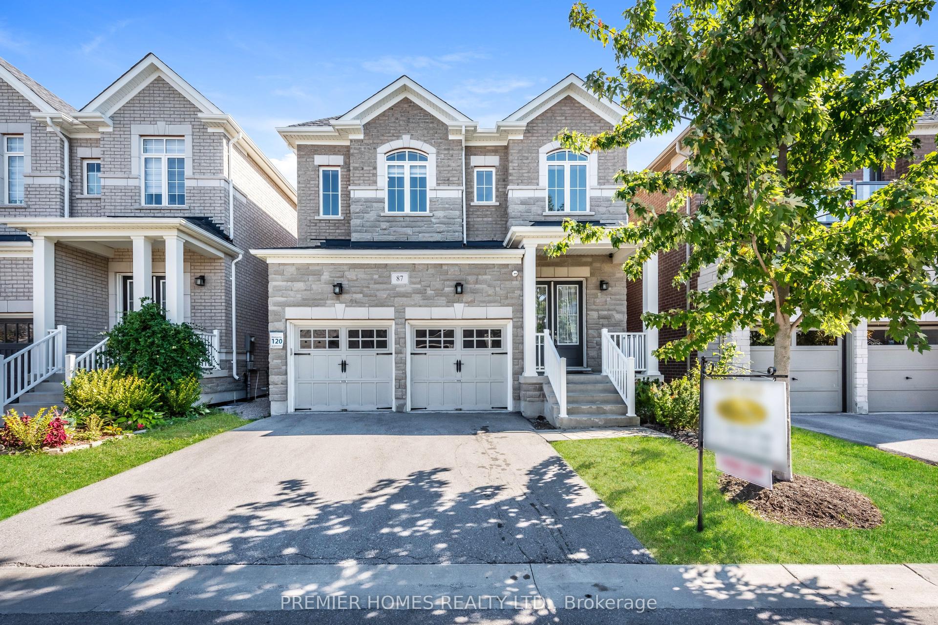 87 Pine Hill Cres Crescent, Aurora — Detached for sale, photo 1